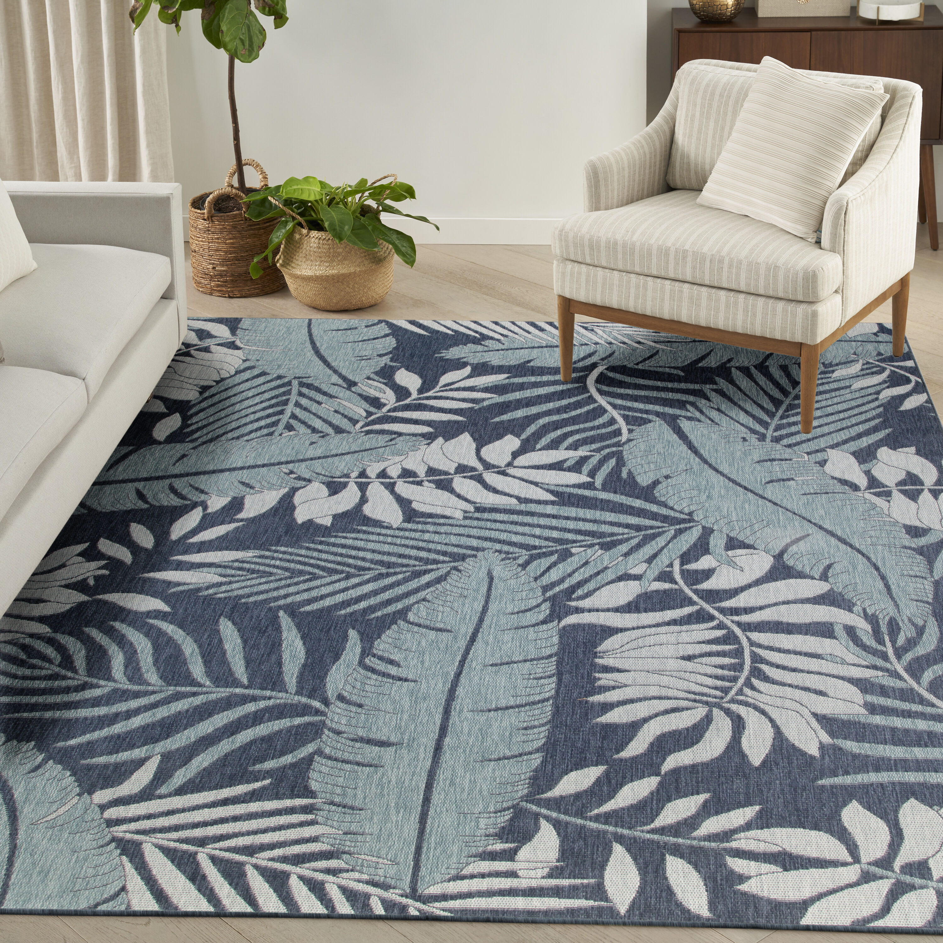 Nourison Home 099446959355 Garden Oasis 8 x 10 (ft) Loomed Polypropylene Navy Rectangular Indoor/Outdoor Floral/Botanical Tropical Area rug