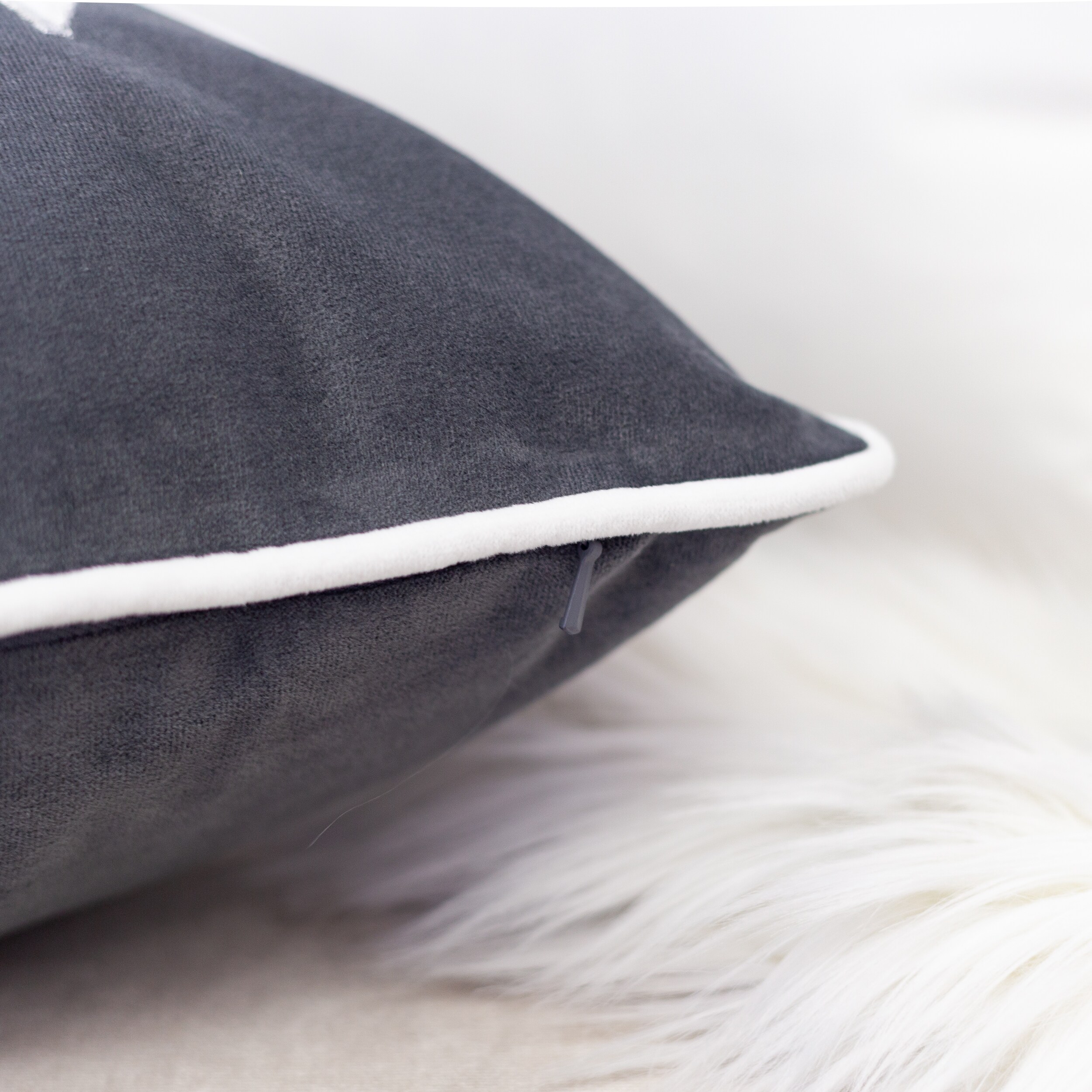 LOVMOR SF-X-B357P361368 Accent-Pillows - View #4