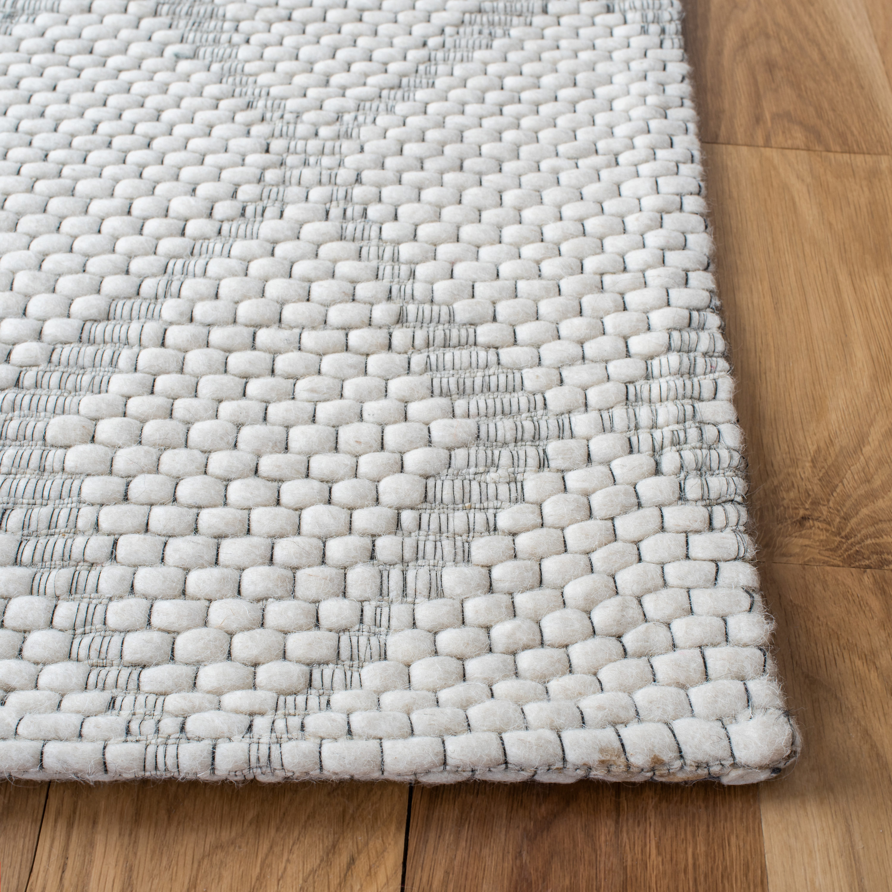 Ivory Flat Woven Reversible Wool and Synthetic 4' x 6' Rug