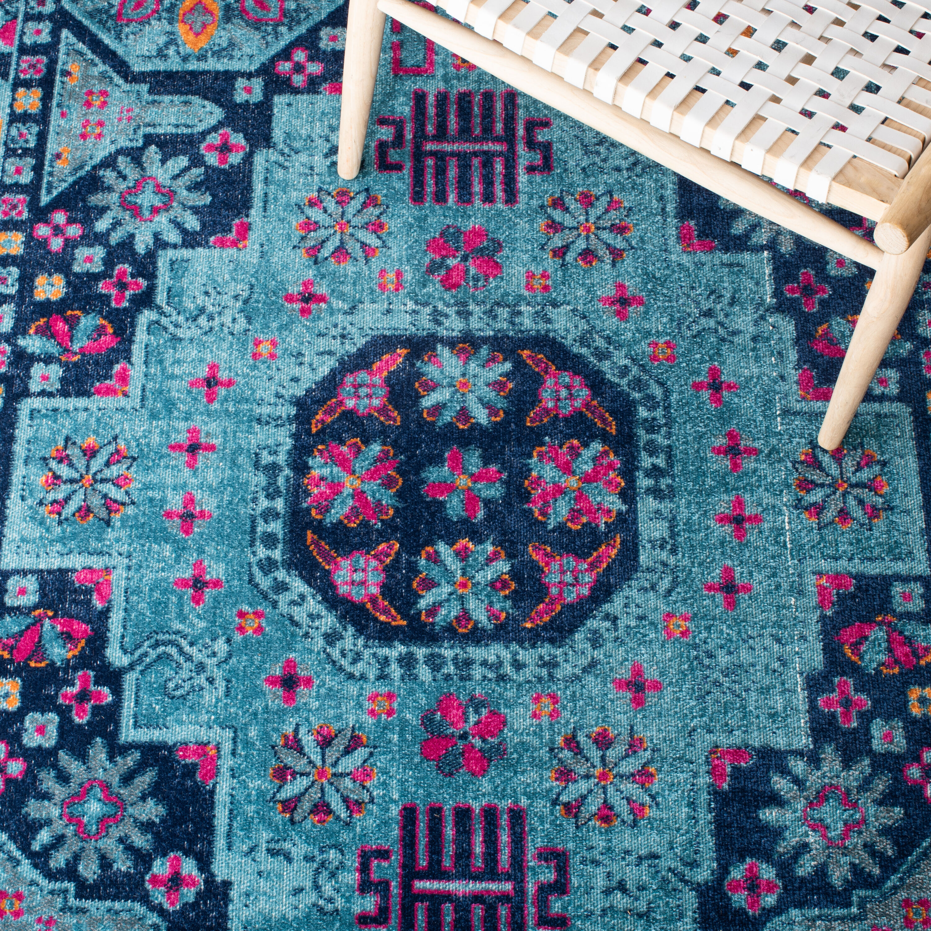 Safavieh ATN335K-4 rugs - View #5
