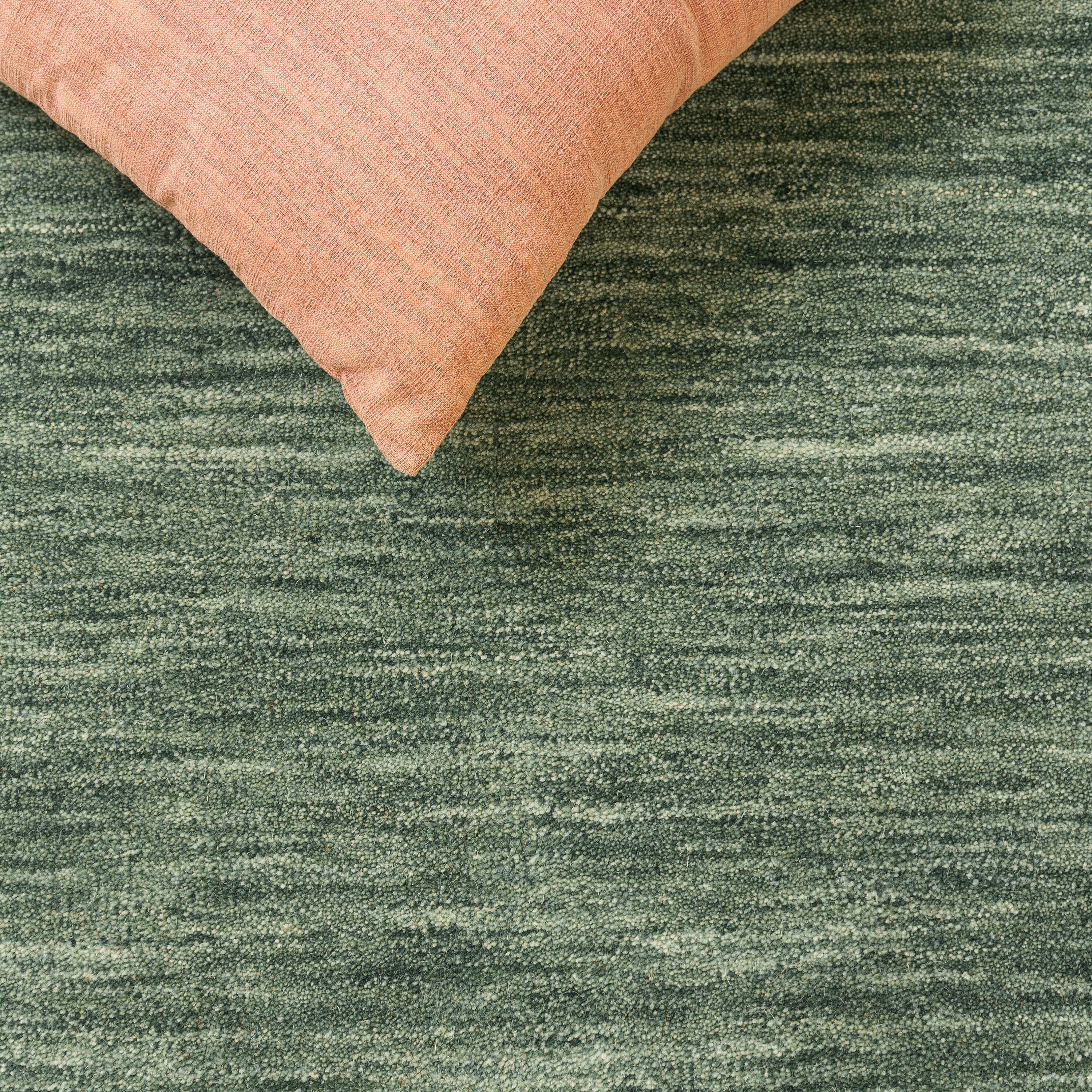 Safavieh HIM597W-68 rugs - View #7