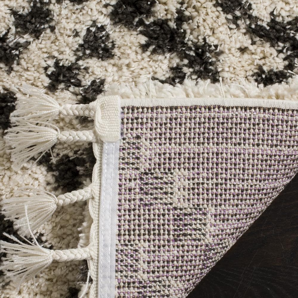Safavieh MFG245B-7R rugs - View #4