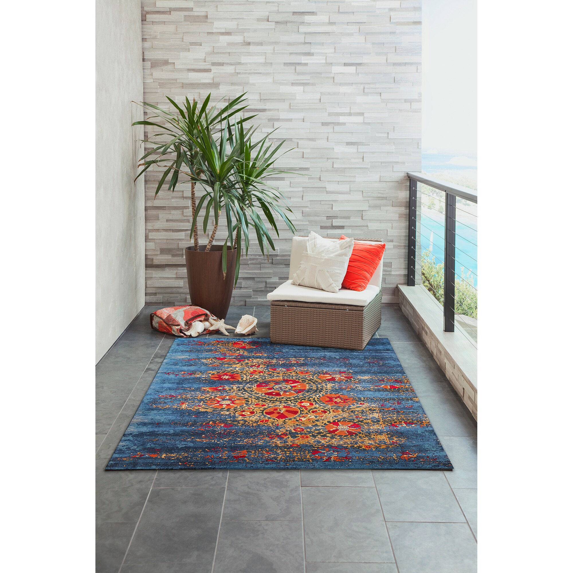 Coastal Charm Blue Synthetic 5' x 7' Reversible Indoor/Outdoor Rug