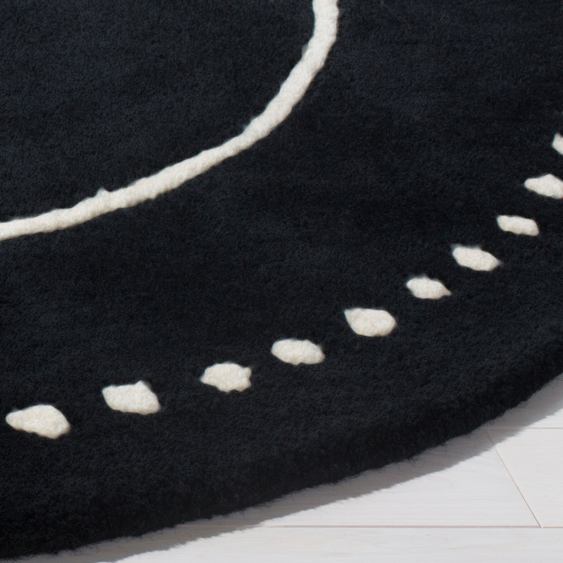 Safavieh BEL151E-5R rugs - View #3