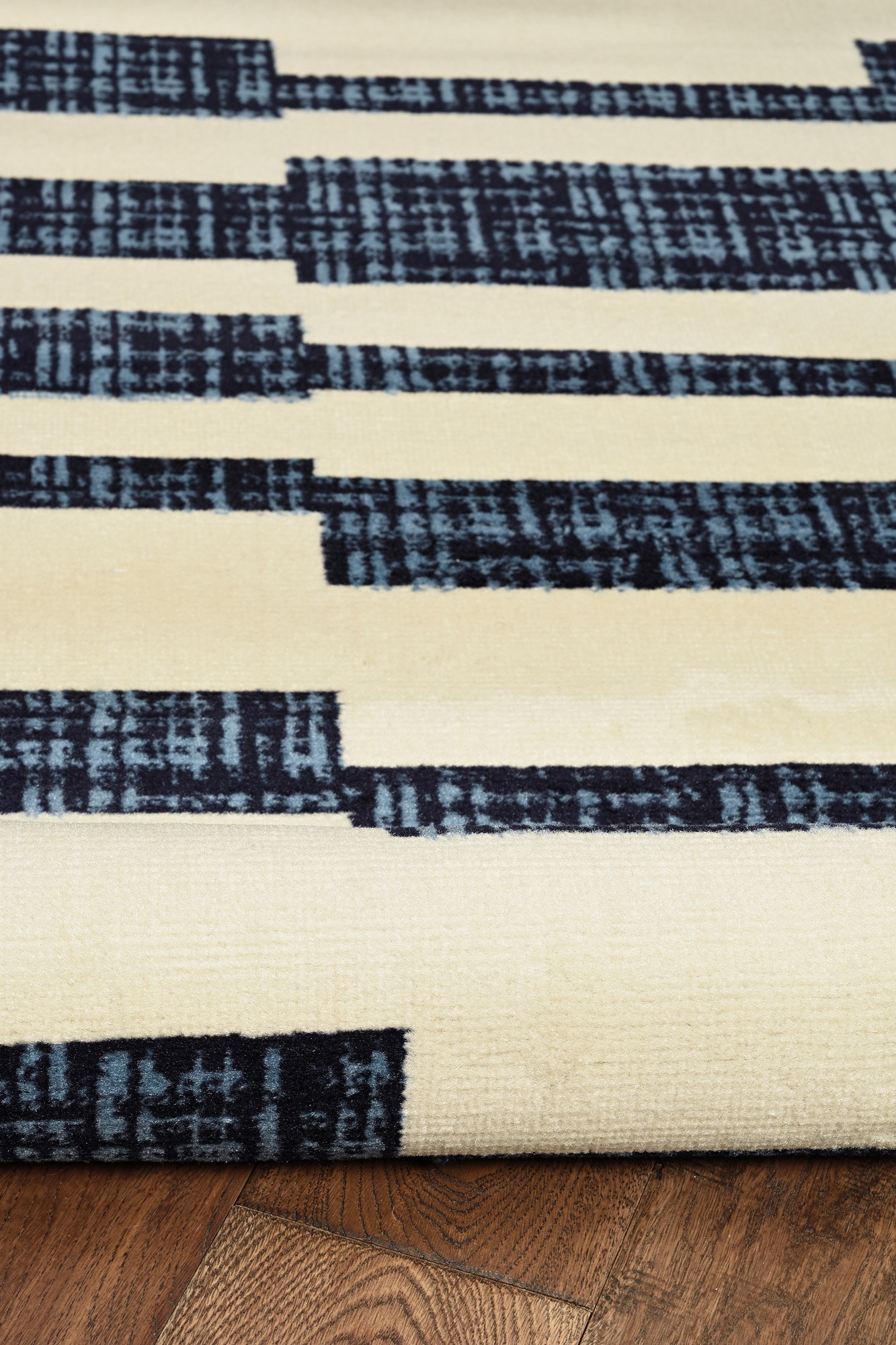 Linon RUGBC20657 rugs - View #4