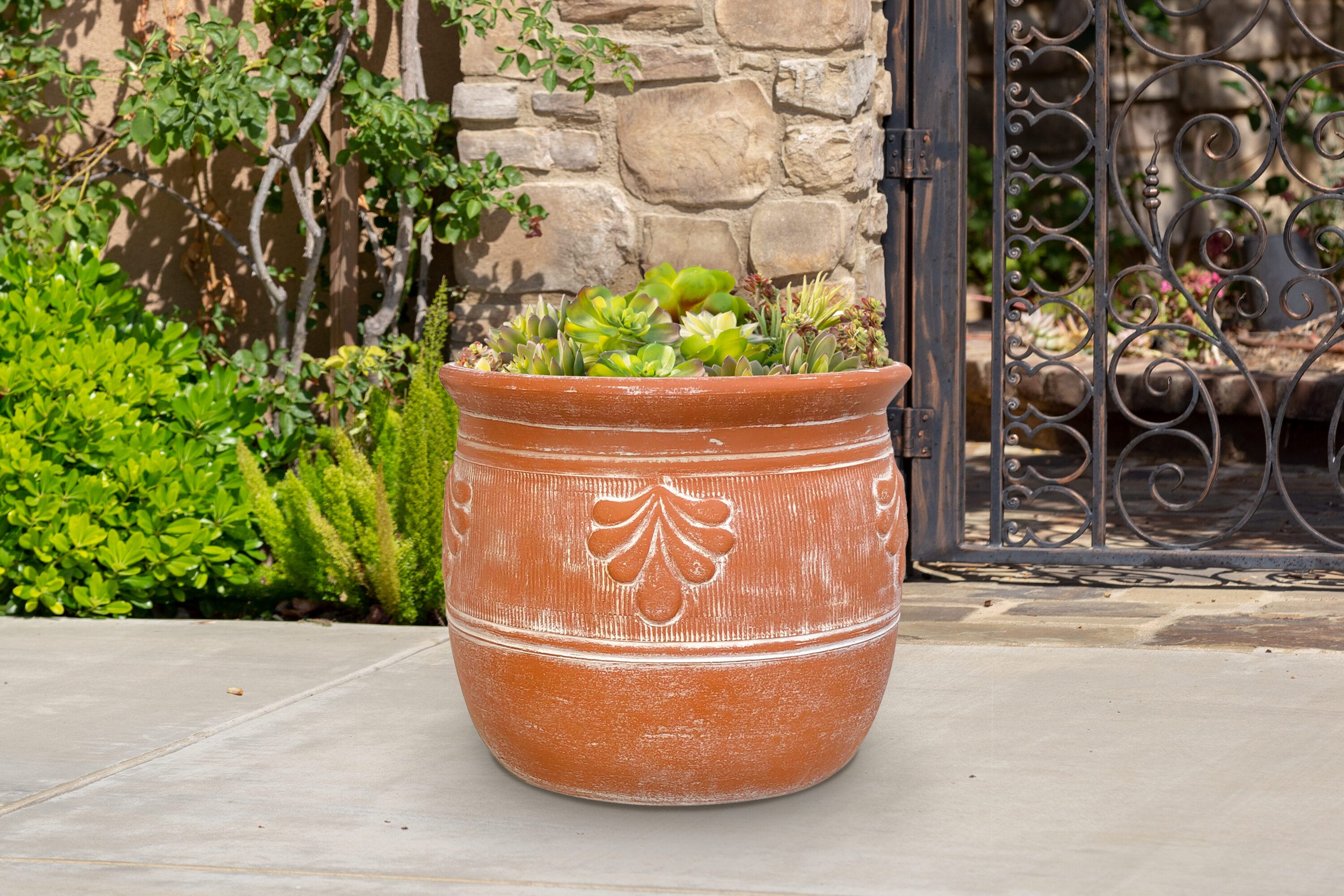 Style Selections 16-in W x 14-in H Terracotta Clay Indoor/Outdoor