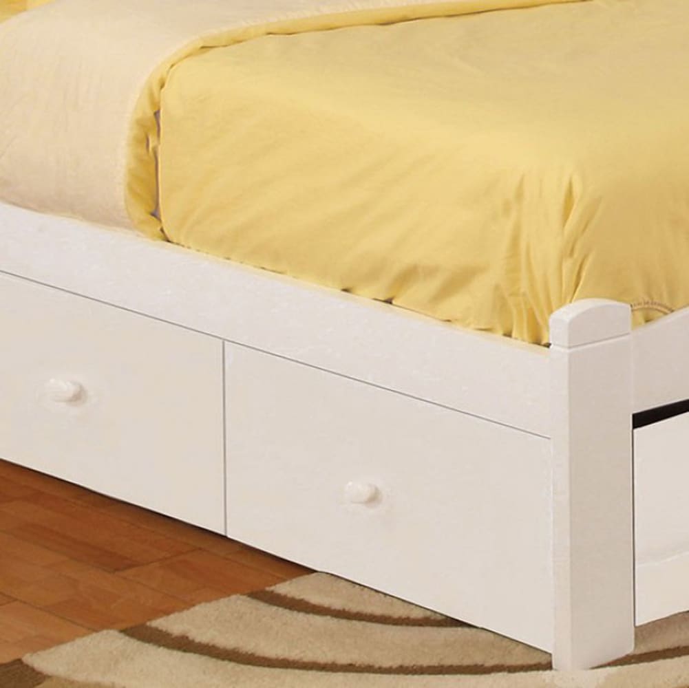 Benzara BM123757 Omnus Transitional Drawers, White