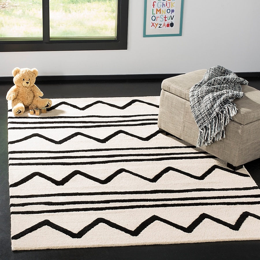Safavieh Safavieh Kids Zigzag 4 x 6 Navy/Ivory Indoor Chevron Kids Handcrafted Area Rug Safavieh Safavieh Kids Zigzag 4 x 6 Navy/Ivory Indoor Chevron Kids Handcrafted Area Rug