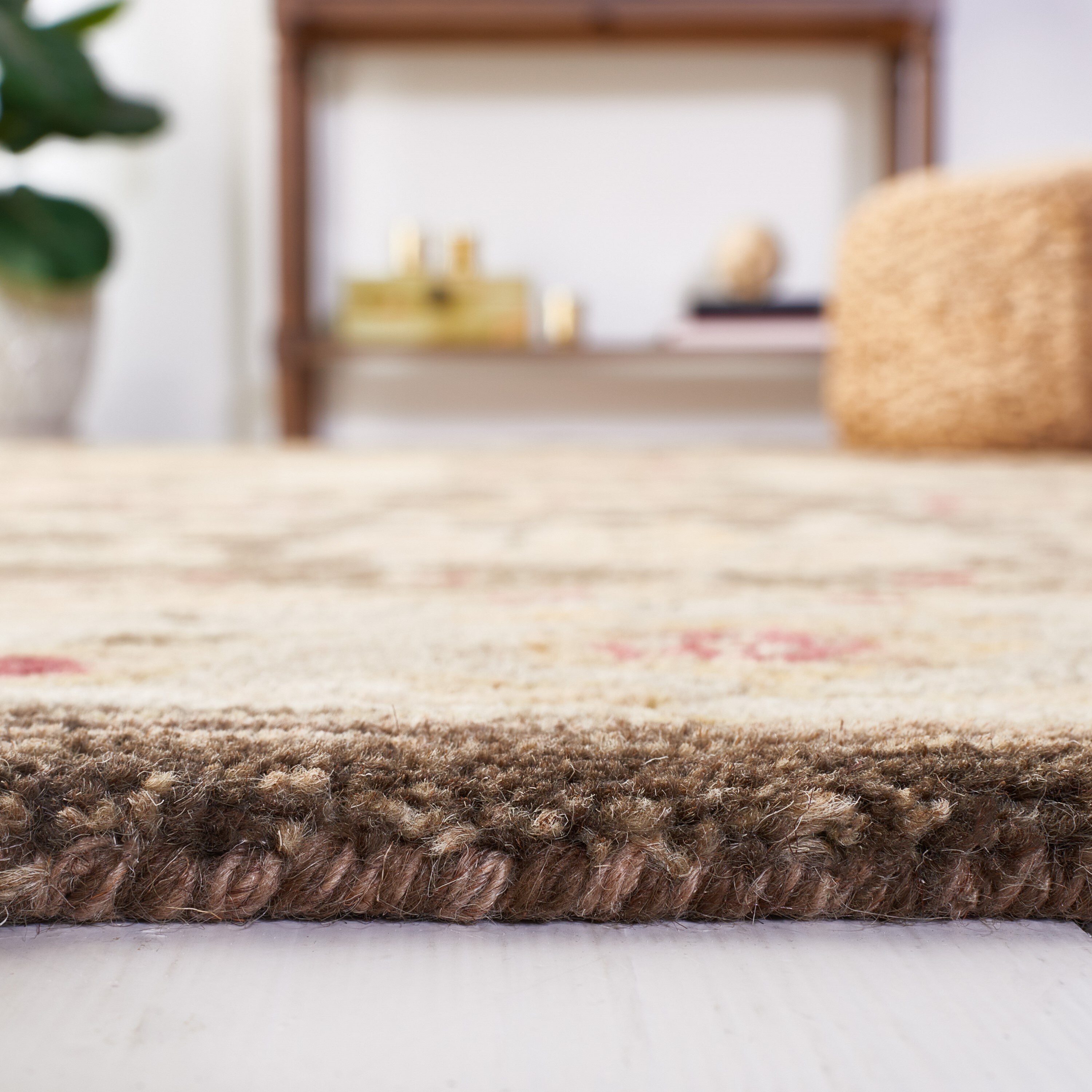 Safavieh AT853A-28 rugs - View #4