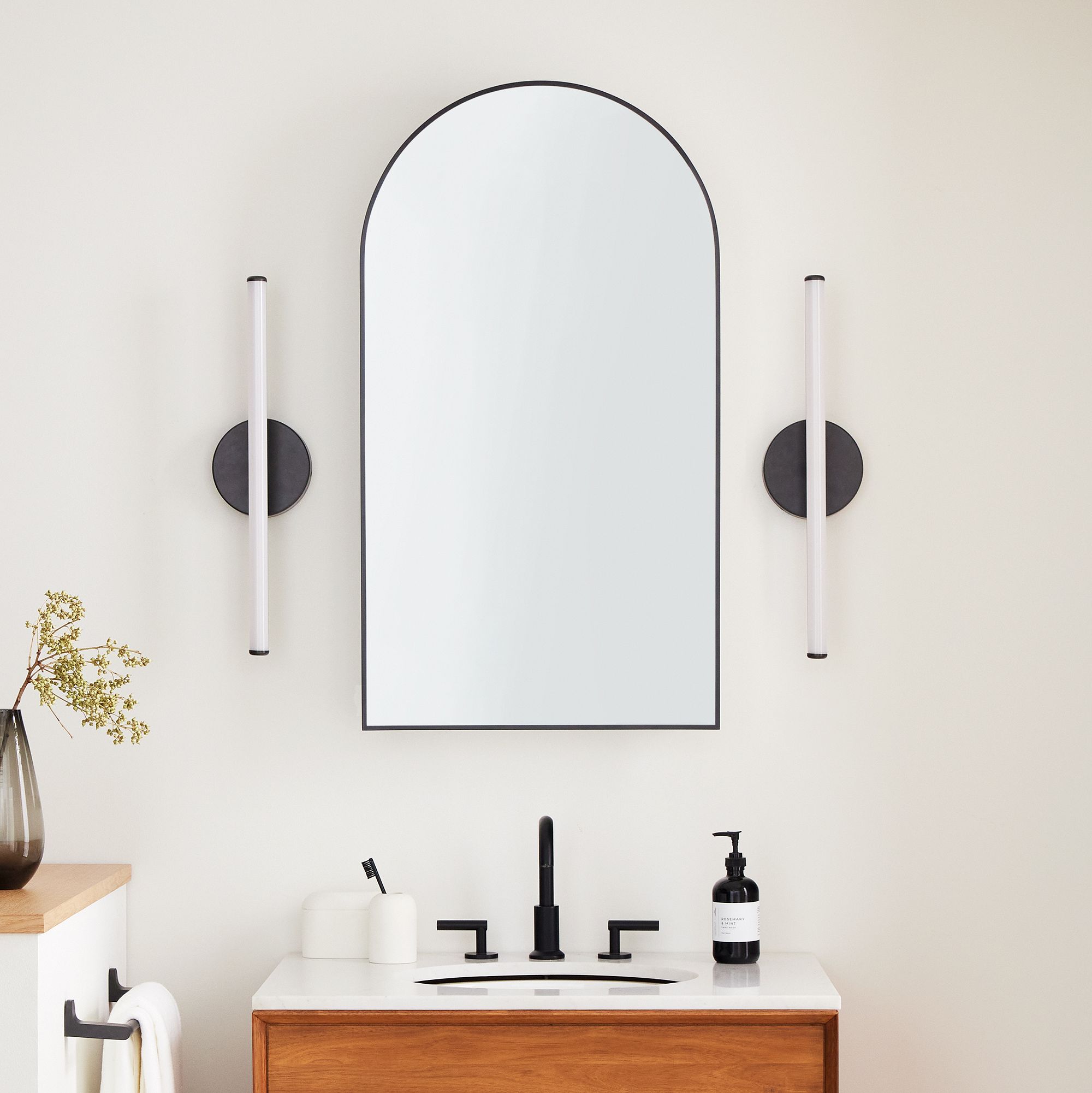 TEHOME 16-in x 28.3-in Recessed Mount Matt Black Mirrored Arched Medicine Cabinet