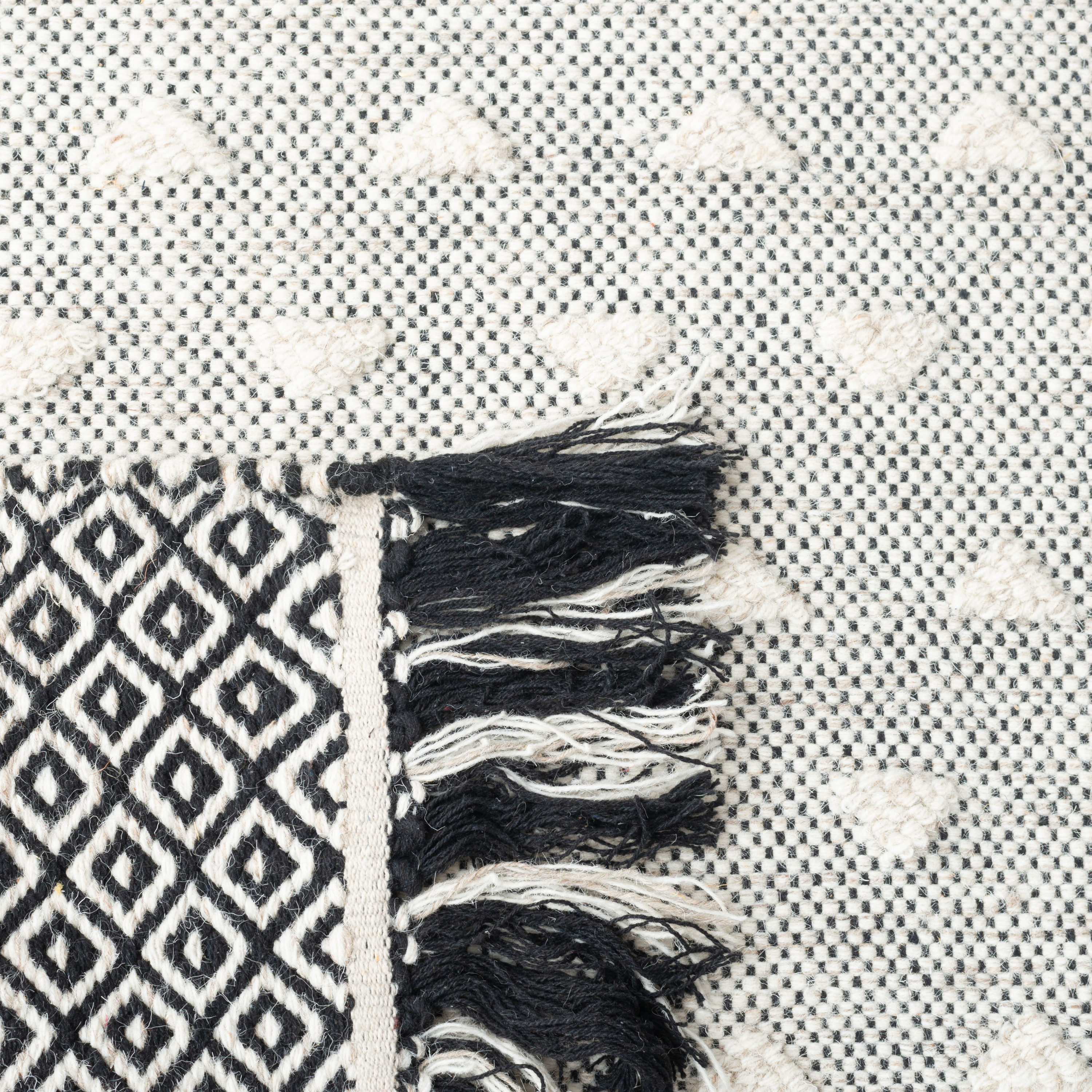 Ivory and Black Geometric Handwoven Wool-Cotton Blend Rug - 5' x 8'
