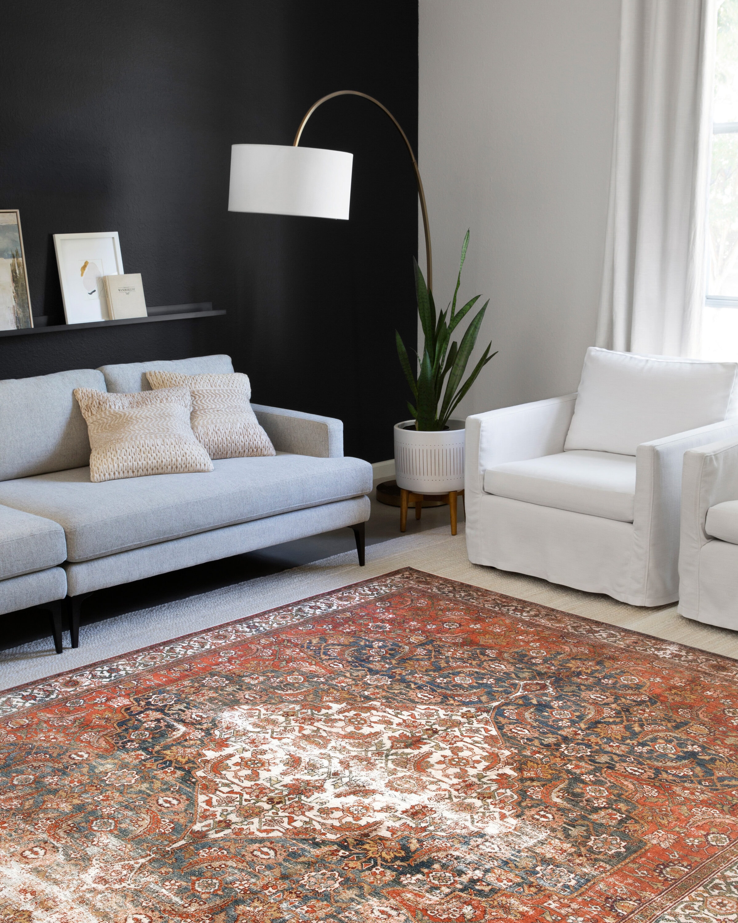 Layla 5' x 7' Blue and Red Synthetic Area Rug
