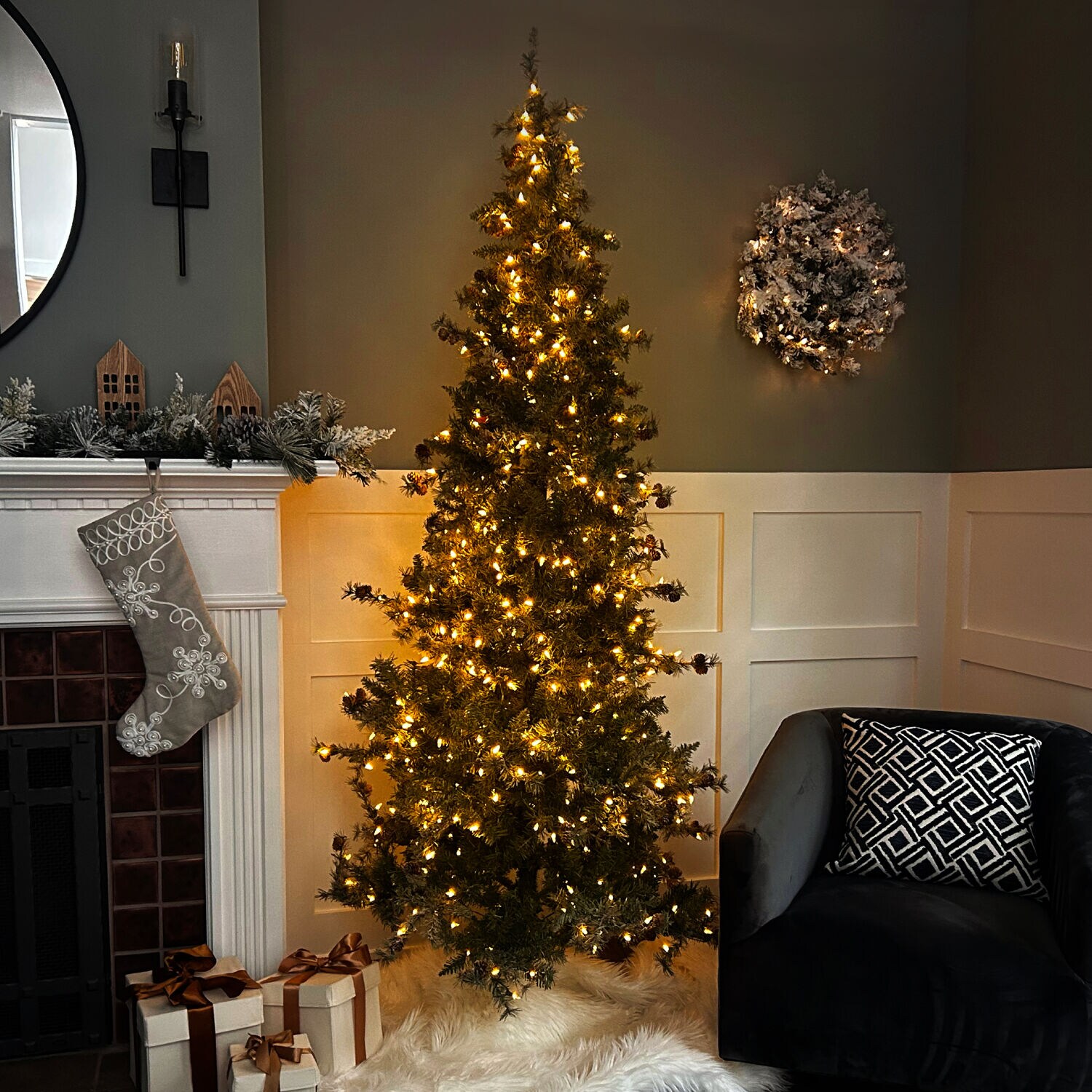 Fraser Hill Farm FFBF075-6SN Artificial-Christmas-Trees - View #9