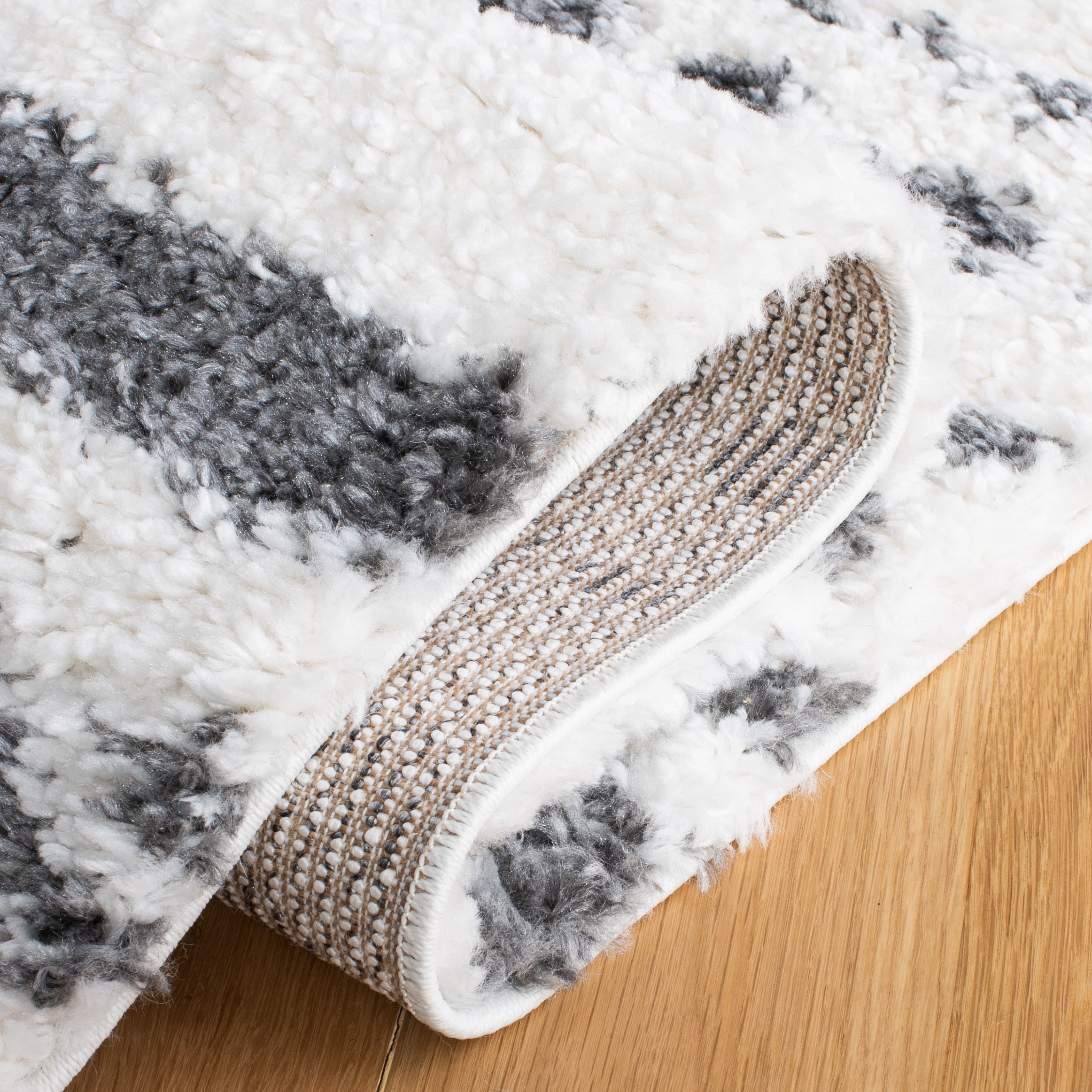 Safavieh PMA542A-7SQ rugs - View #5