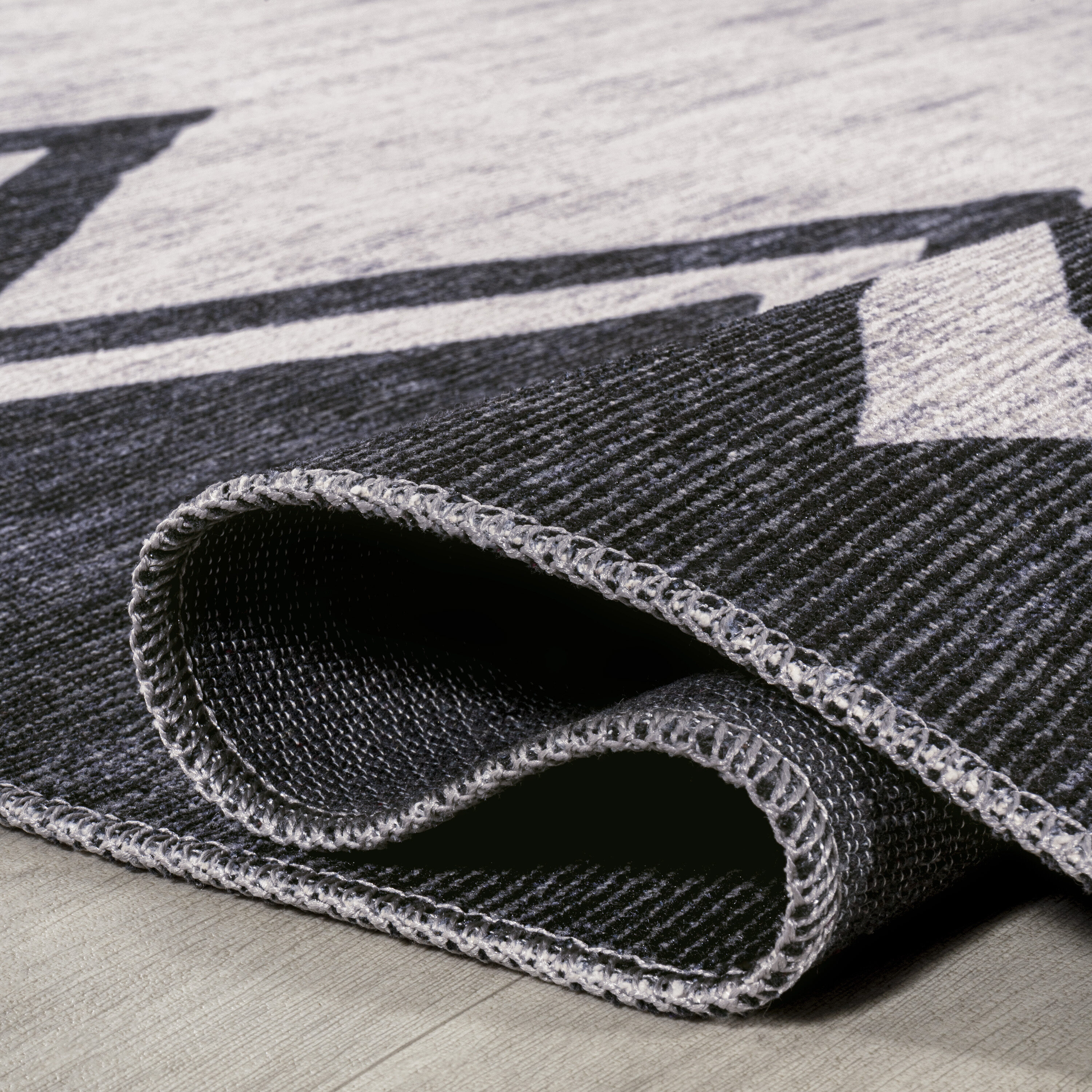 Ivory and Black Geometric Chevron Washable Area Rug 3' x 5'