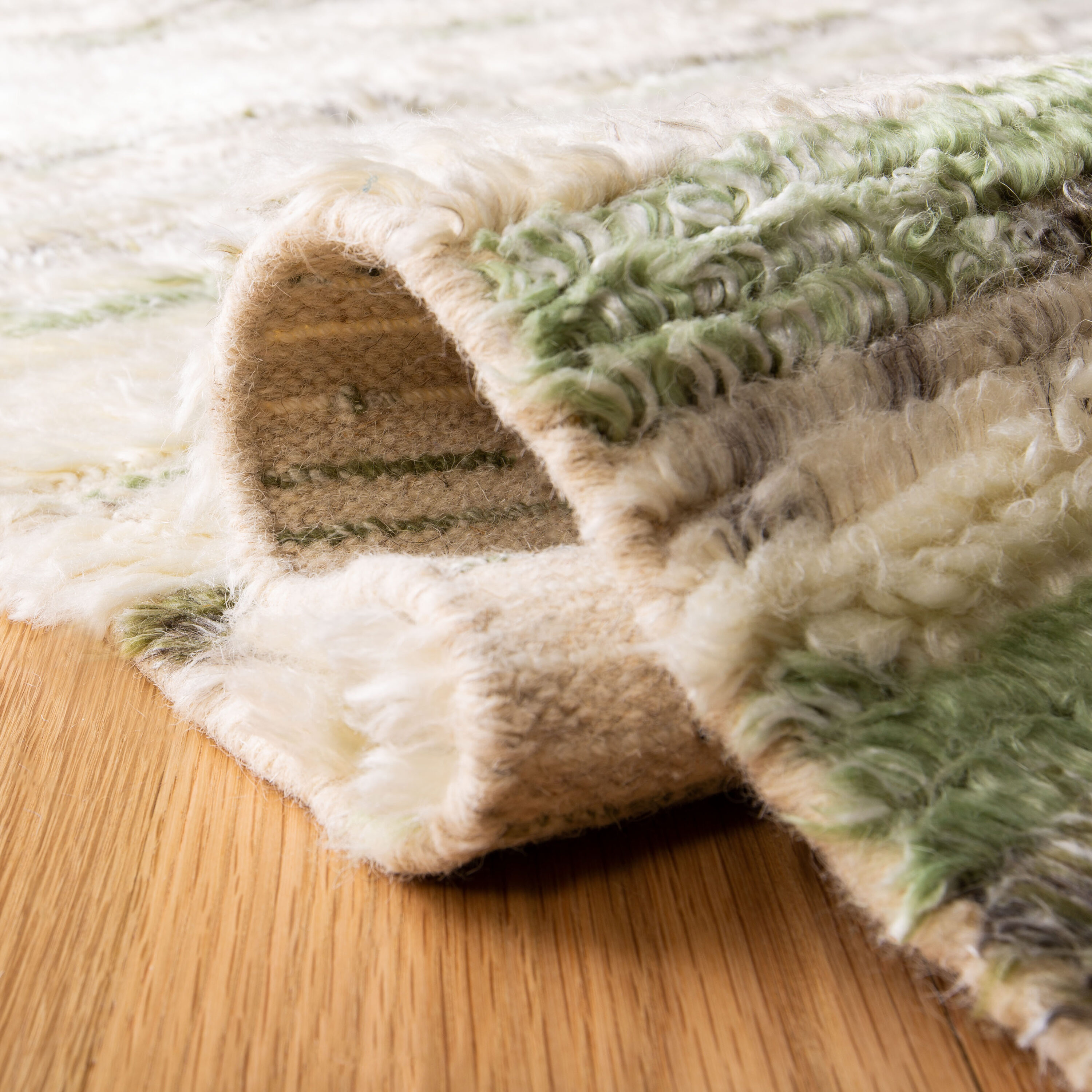 Safavieh MAN459Y-4 rugs - View #6