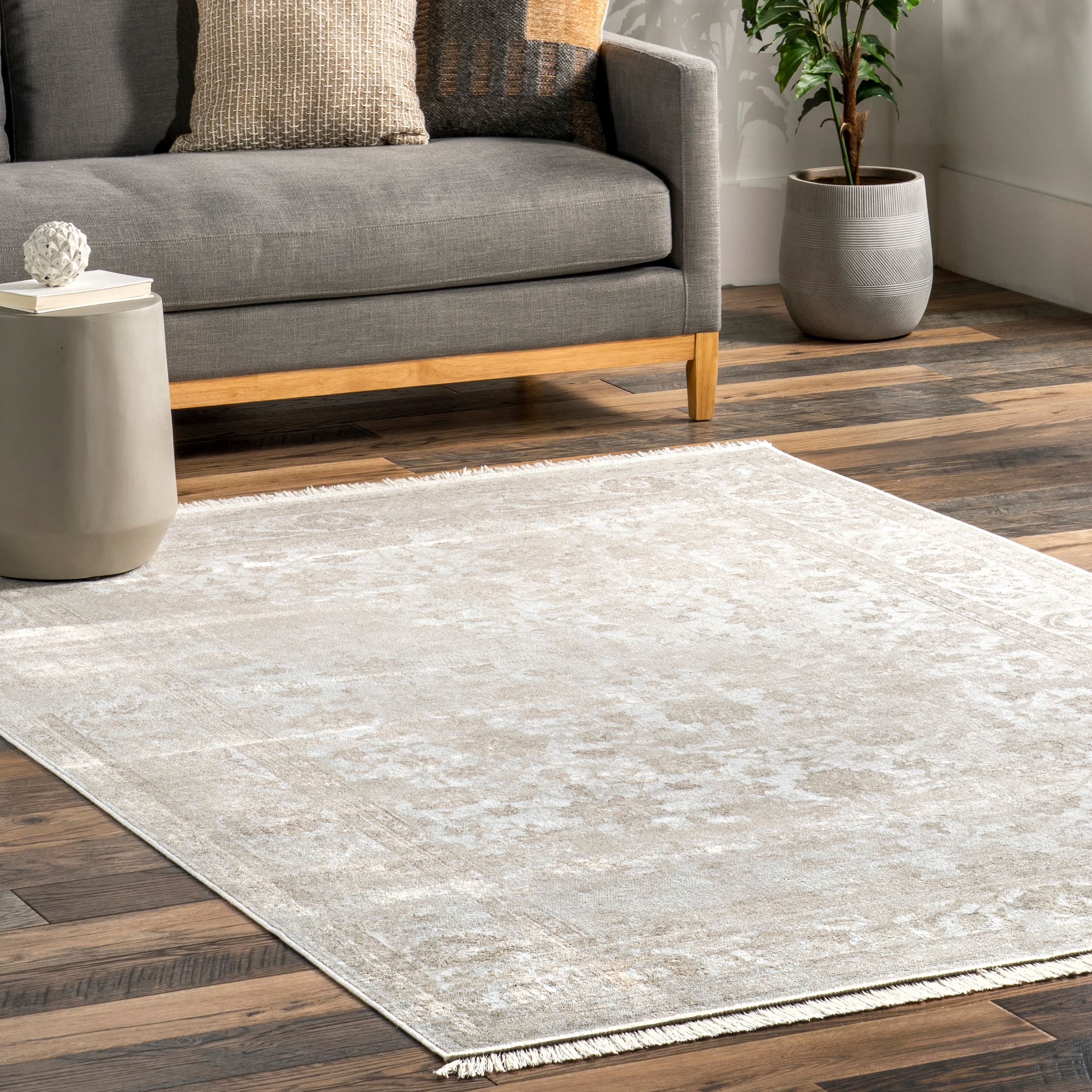 Ivory Floral Rectangular Viscose Area Rug with Fringe, 5' x 8'