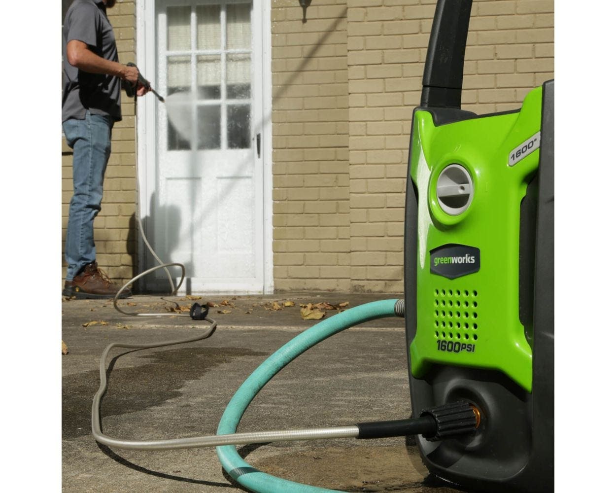 Greenworks 1600 PSI 1.2-Gallon-GPM Cold Water Electric Pressure Washer ...