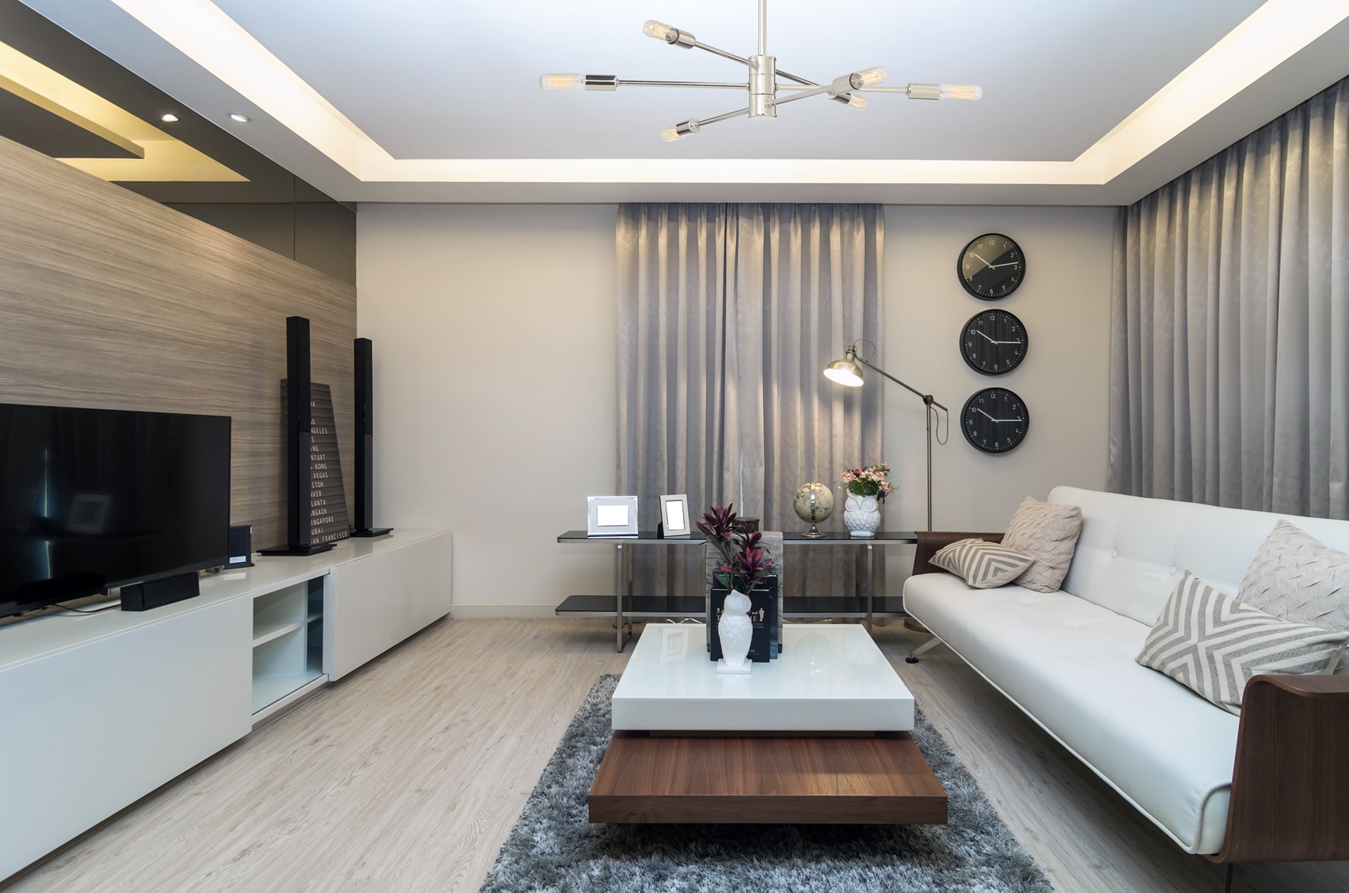 Elegant Bronze & Brass 6-Light Adjustable Chandelier