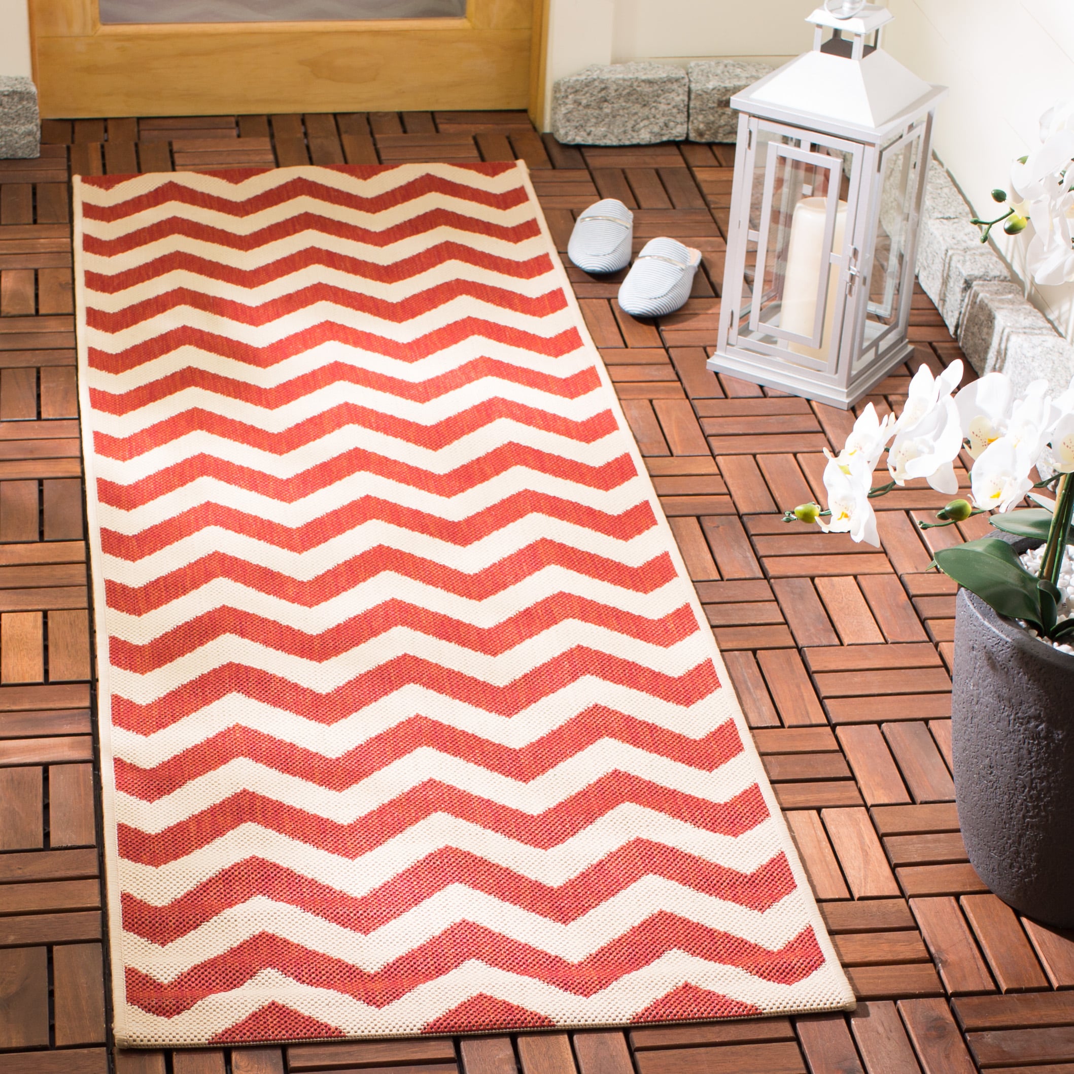 Courtyard 6244-248 Red 2 x 8 Rectangular Runner rug