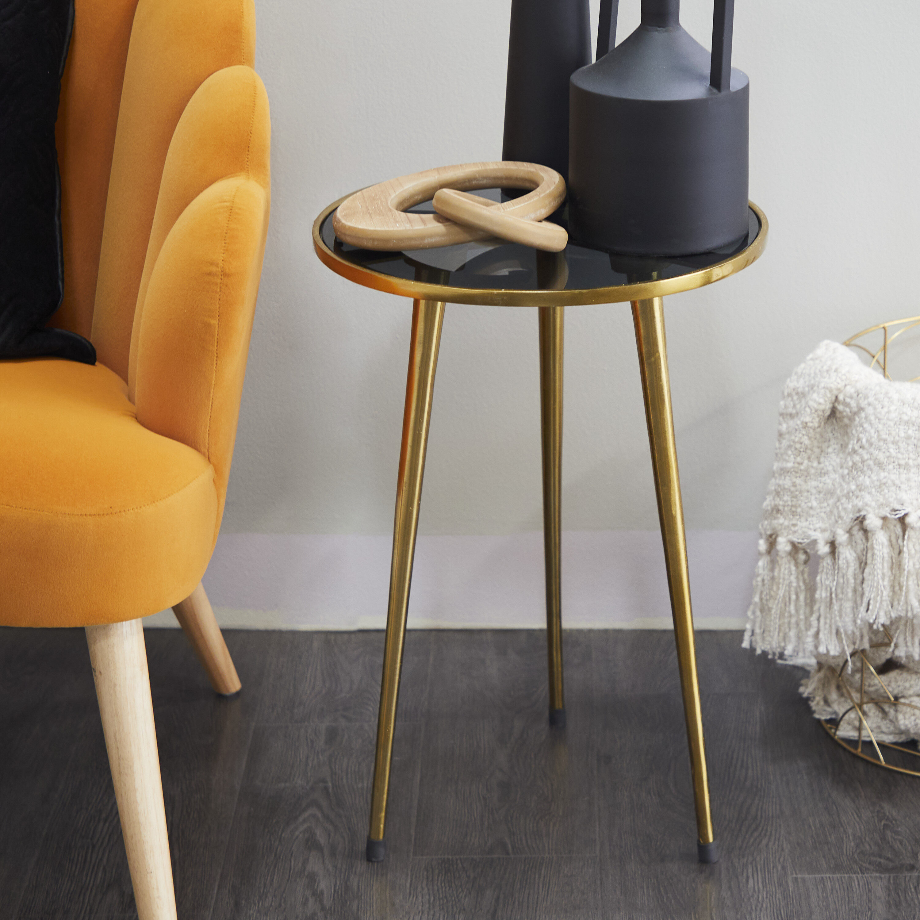 Grayson Lane 99733 15-in W x 22-in H Gold Tripod Legs with Shaded Glass Top Glass Round Modern End Table