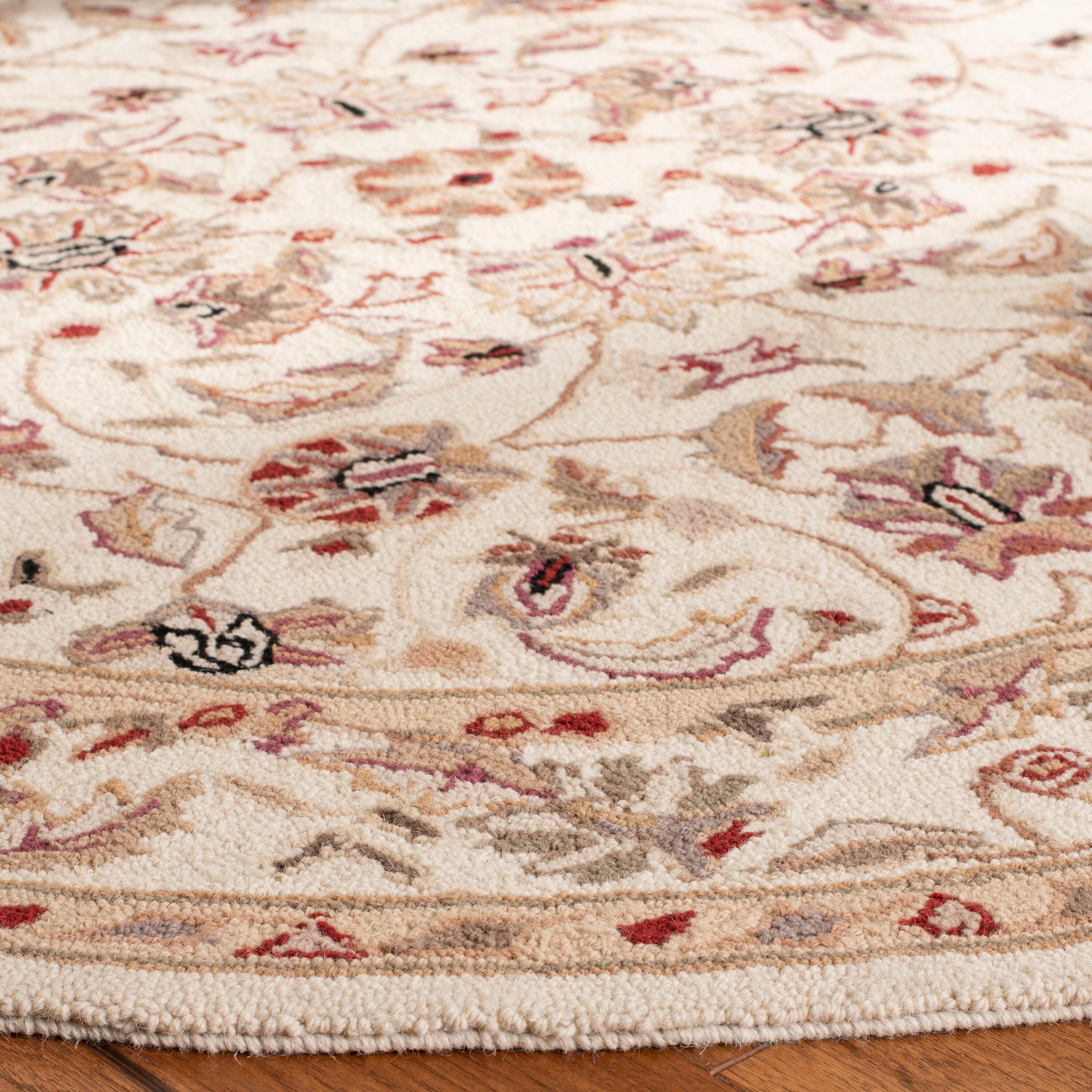 Safavieh HK78C-5R rugs - View #3