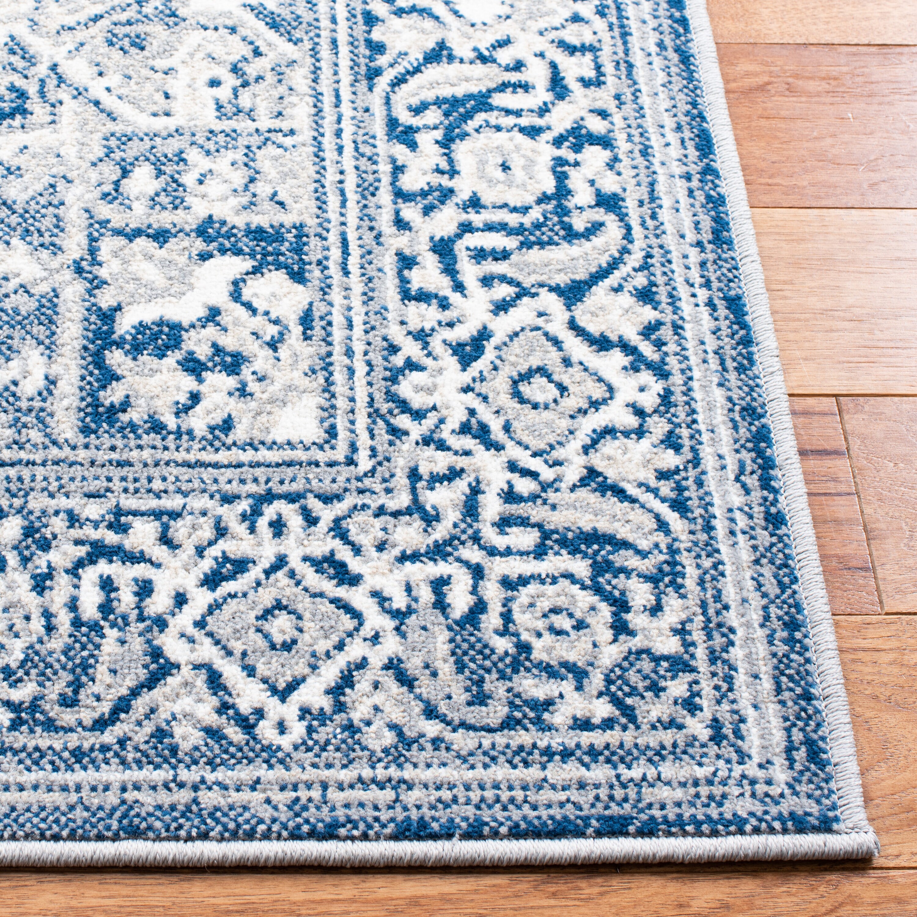 Safavieh BMT134N-4 rugs - View #3