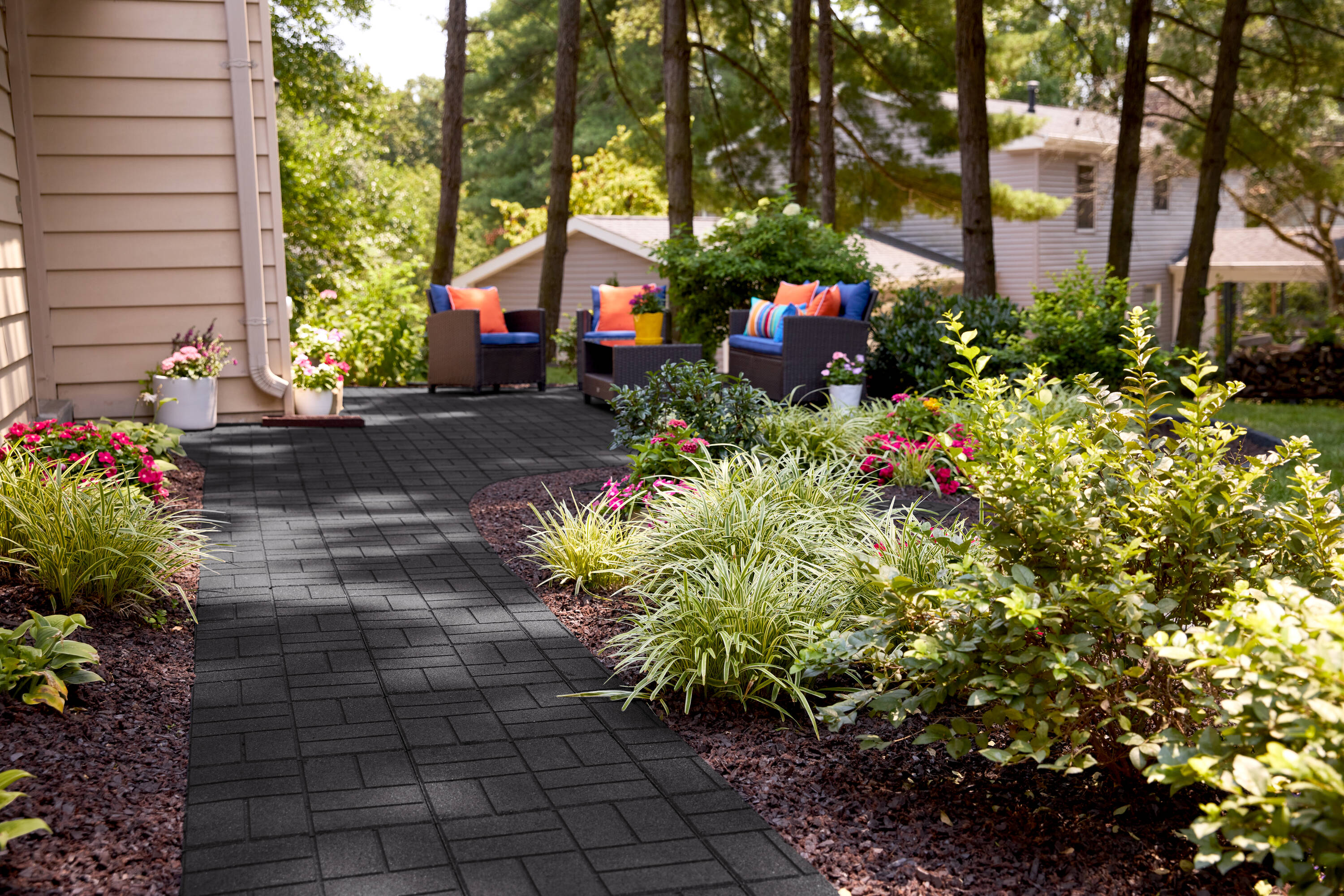 Rubberific DCPV16ILBK9 Patio-Stone-Pavers - View #7