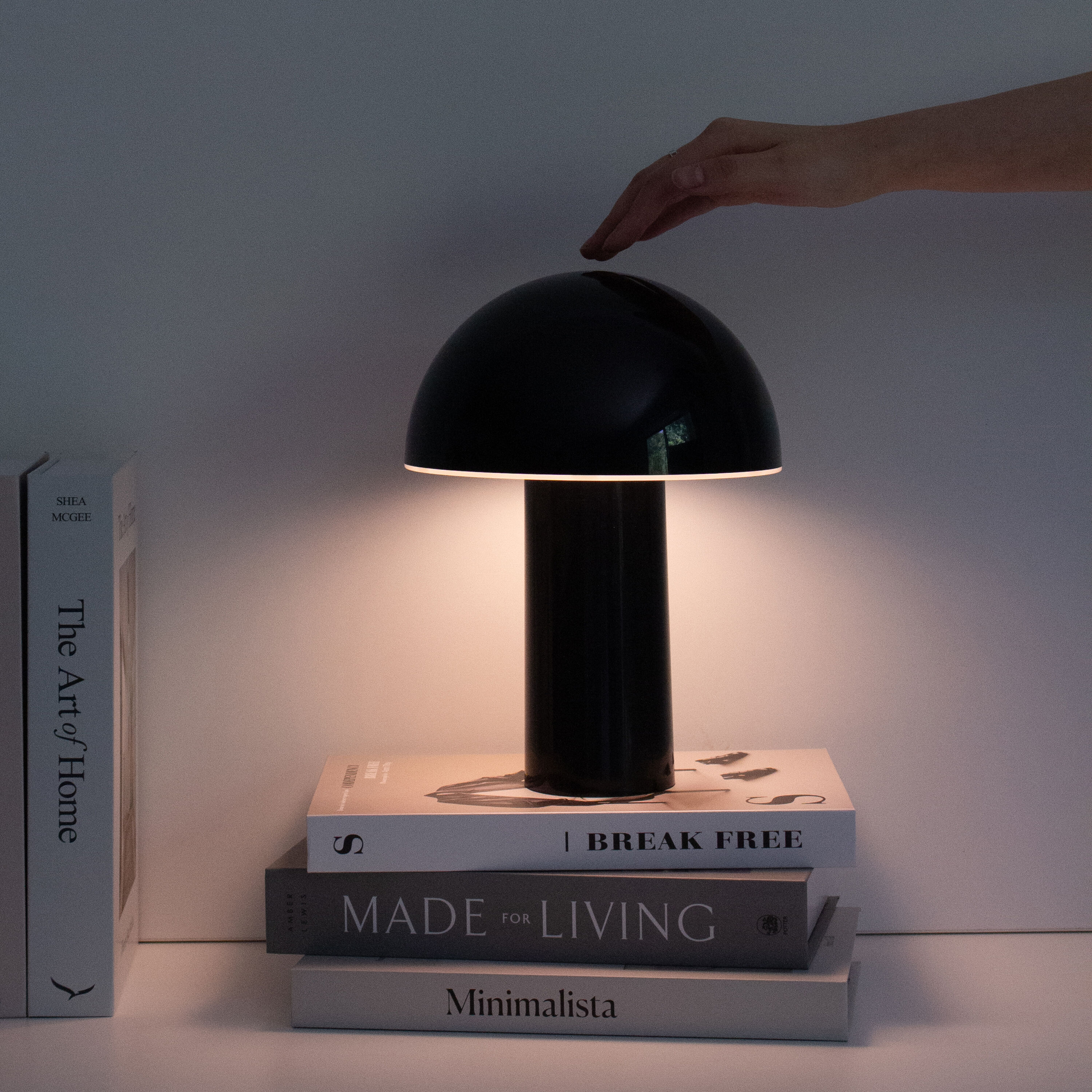 Brightech TL-CLA-BLK Table-Lamps - View #17