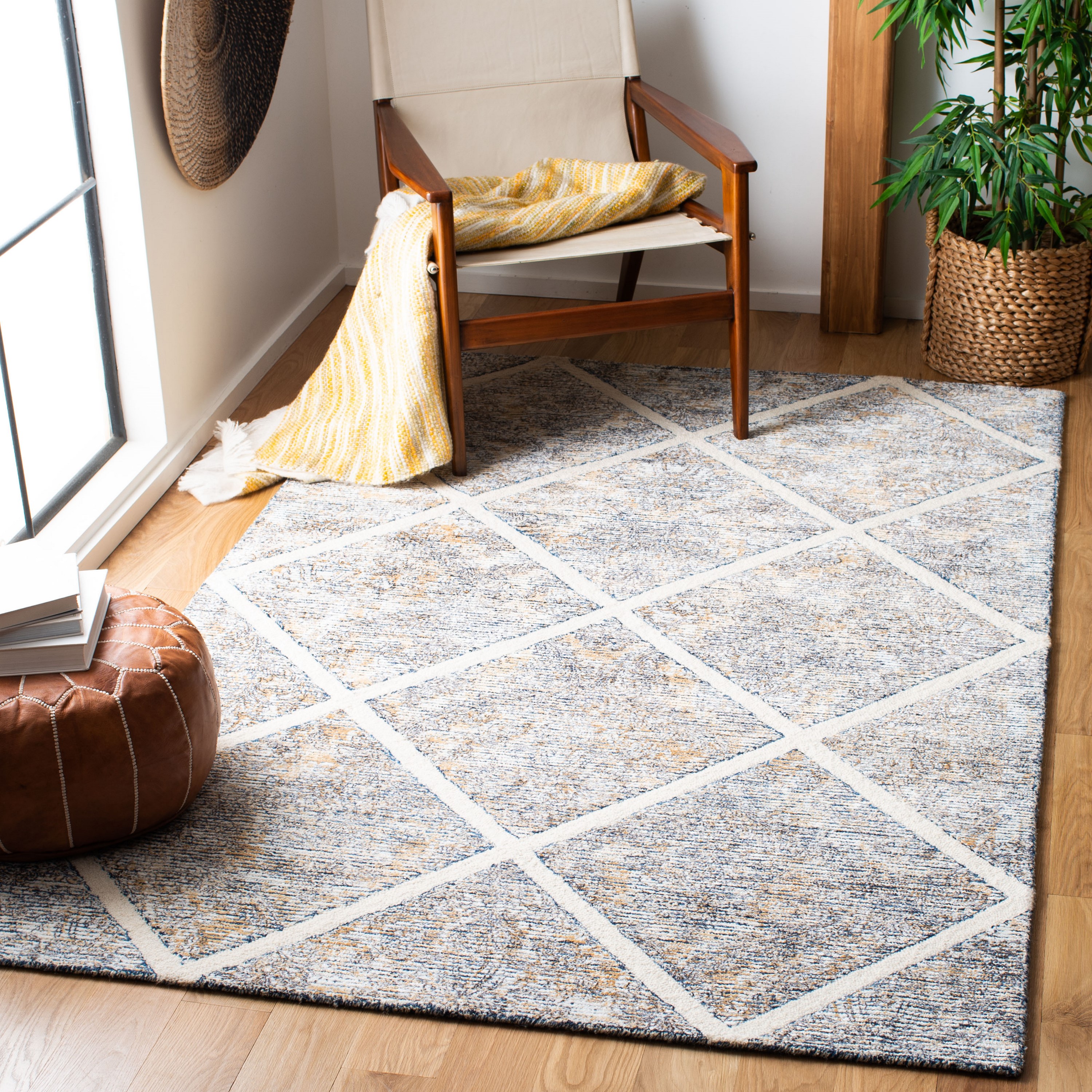 Safavieh ARR667D-6 Artistry 600 Ozden 6 x 9 (ft) Tufted Synthetic Ivory/Gold Rectangular Indoor Abstract Bohemian/Eclectic Area rug