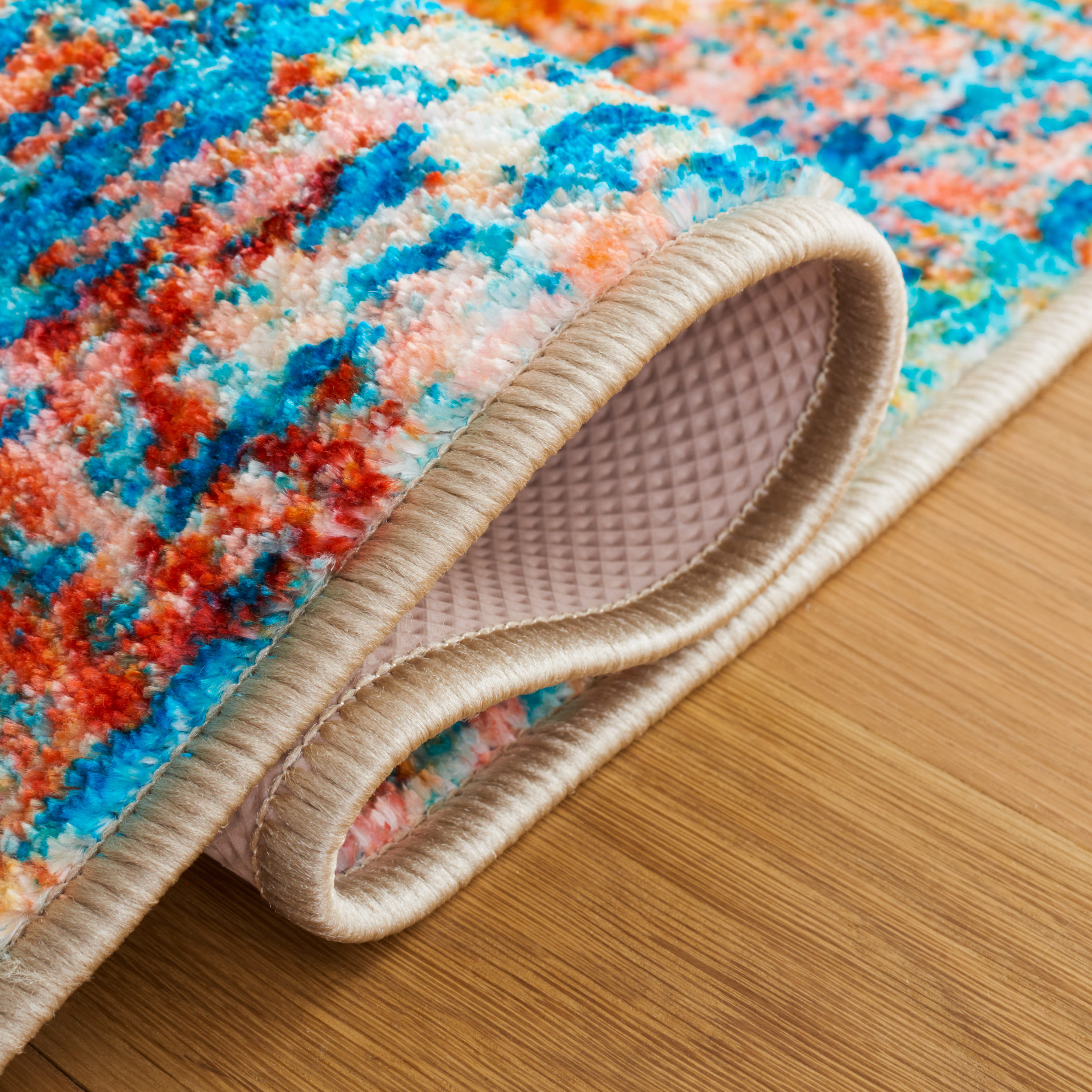 Red and Light Blue Round Washable Synthetic Area Rug