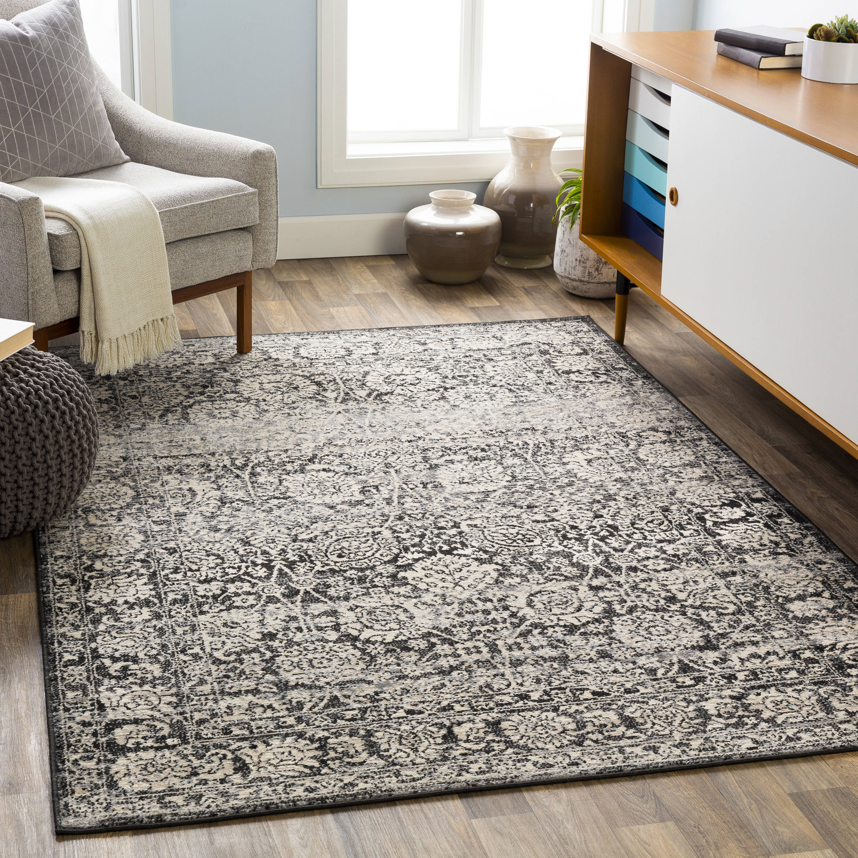 Surya CYL2301-71010 City light 8 X 10 (ft) Black Indoor Medallion Oriental Area Rug