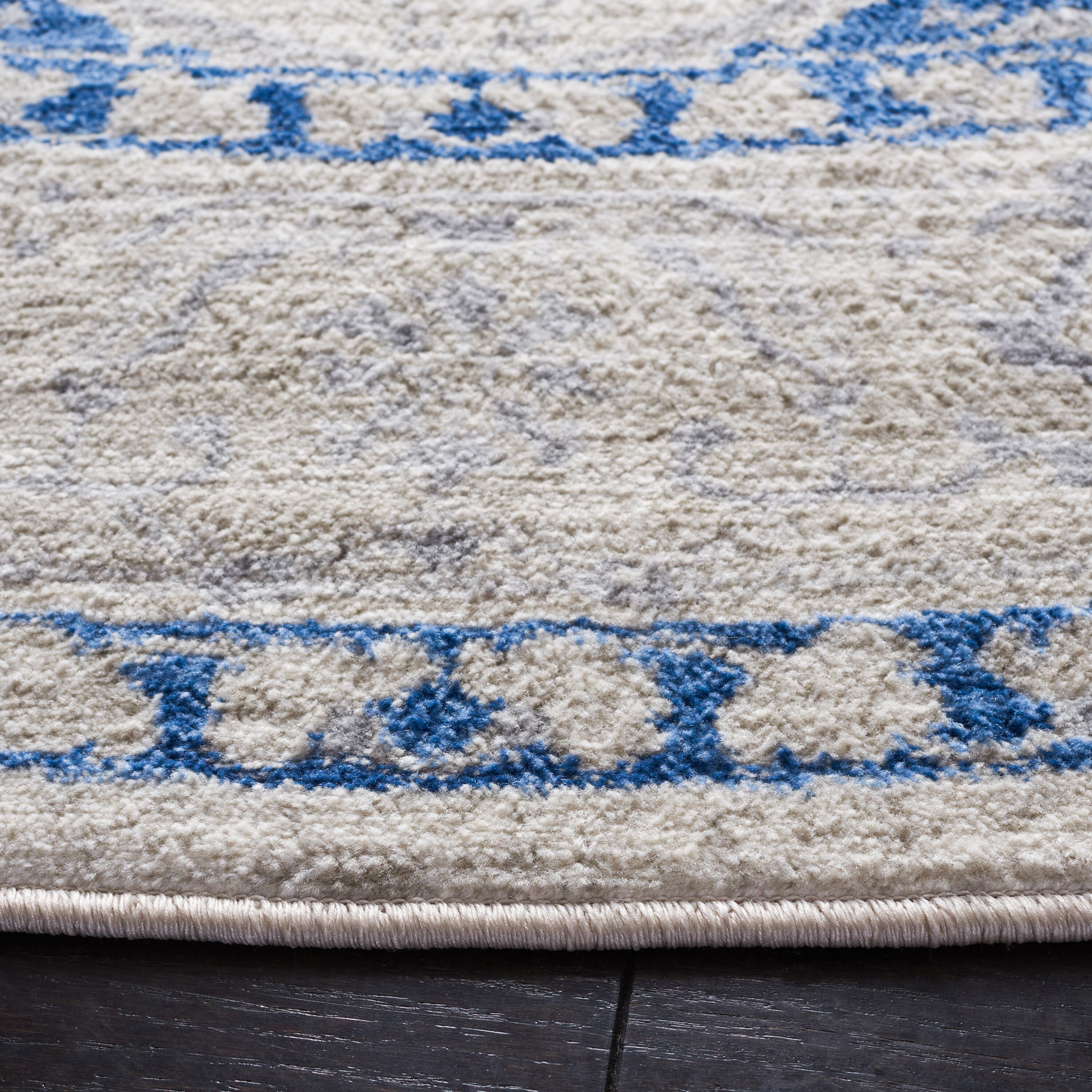 Safavieh BNT851A-7R rugs - View #3