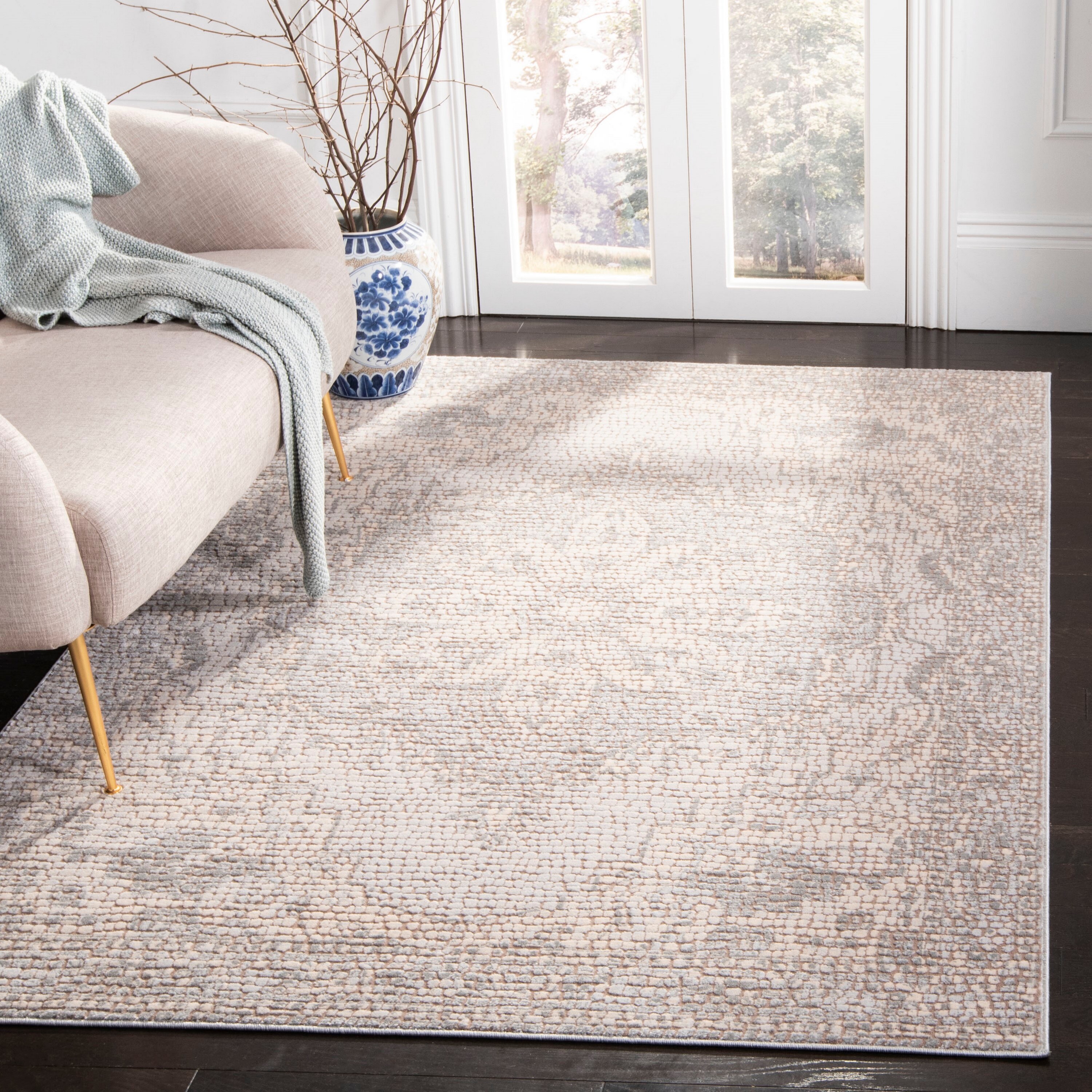 Safavieh Marseille Karmin 8 x 10 Silver/Ivory Indoor Abstract Oriental Area Rug Safavieh Marseille Karmin 8 x 10 Silver/Ivory Indoor Abstract Oriental Area Rug
