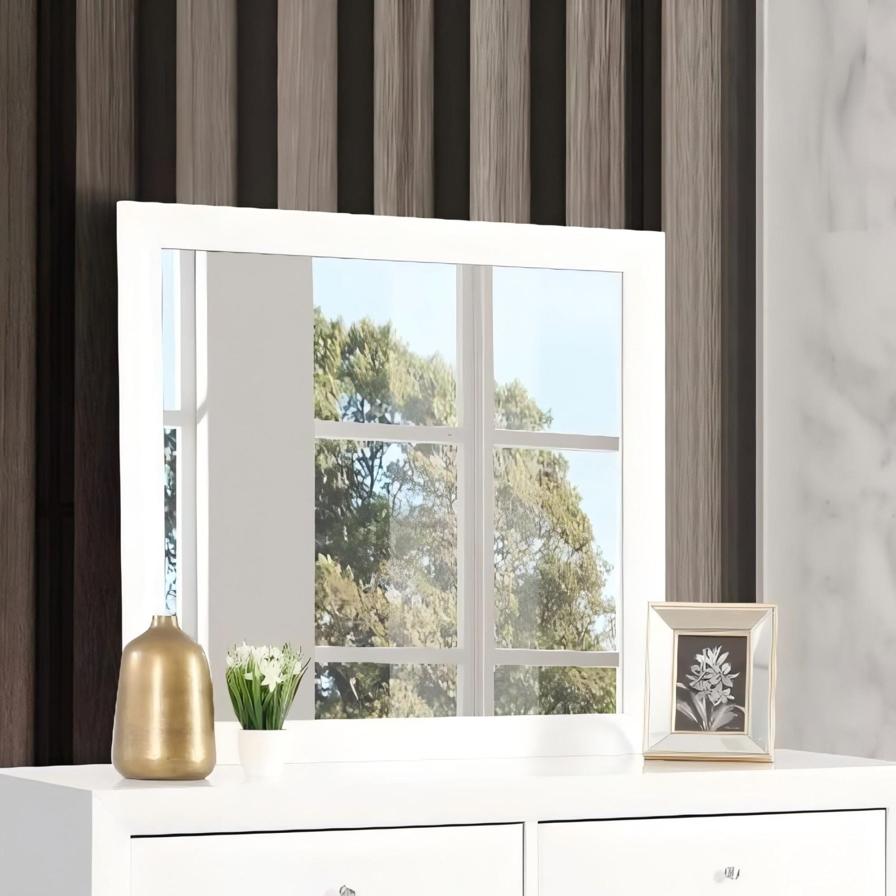 Blisstyle PREMIUM 35-in x 39-in Polished Rectangle Bathroom Vanity Mirror ( White )
