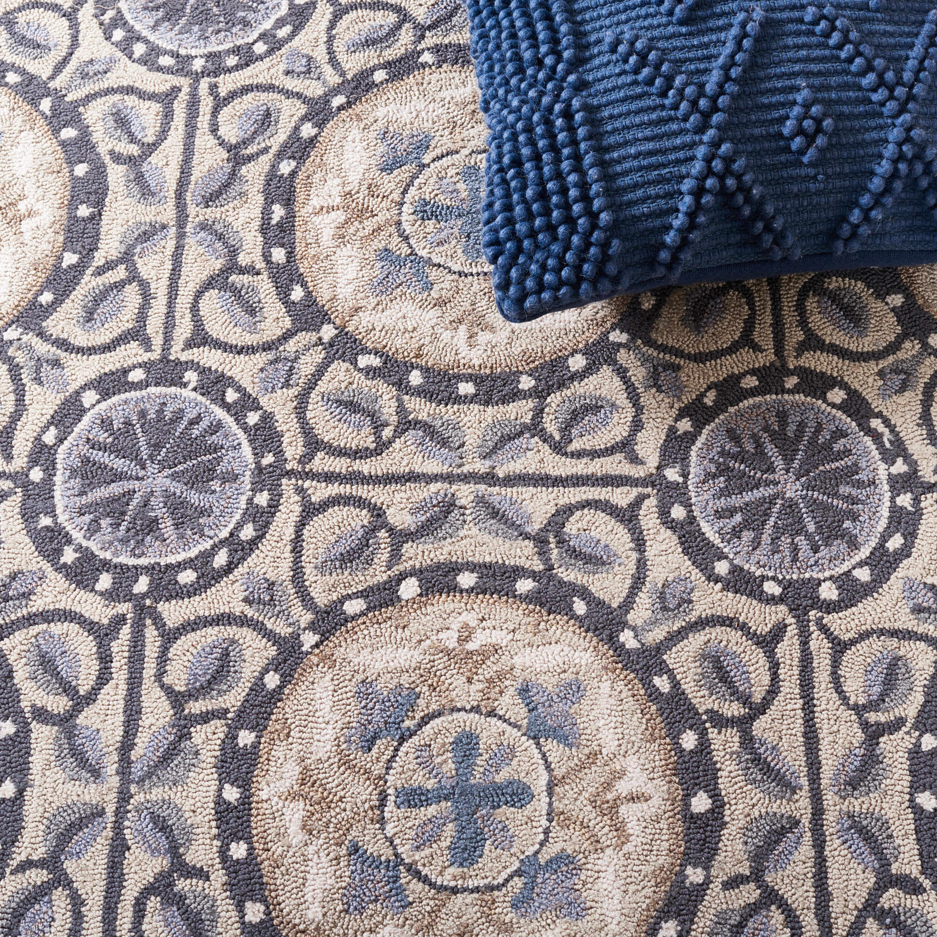 Safavieh FRS485E-5 rugs - View #5