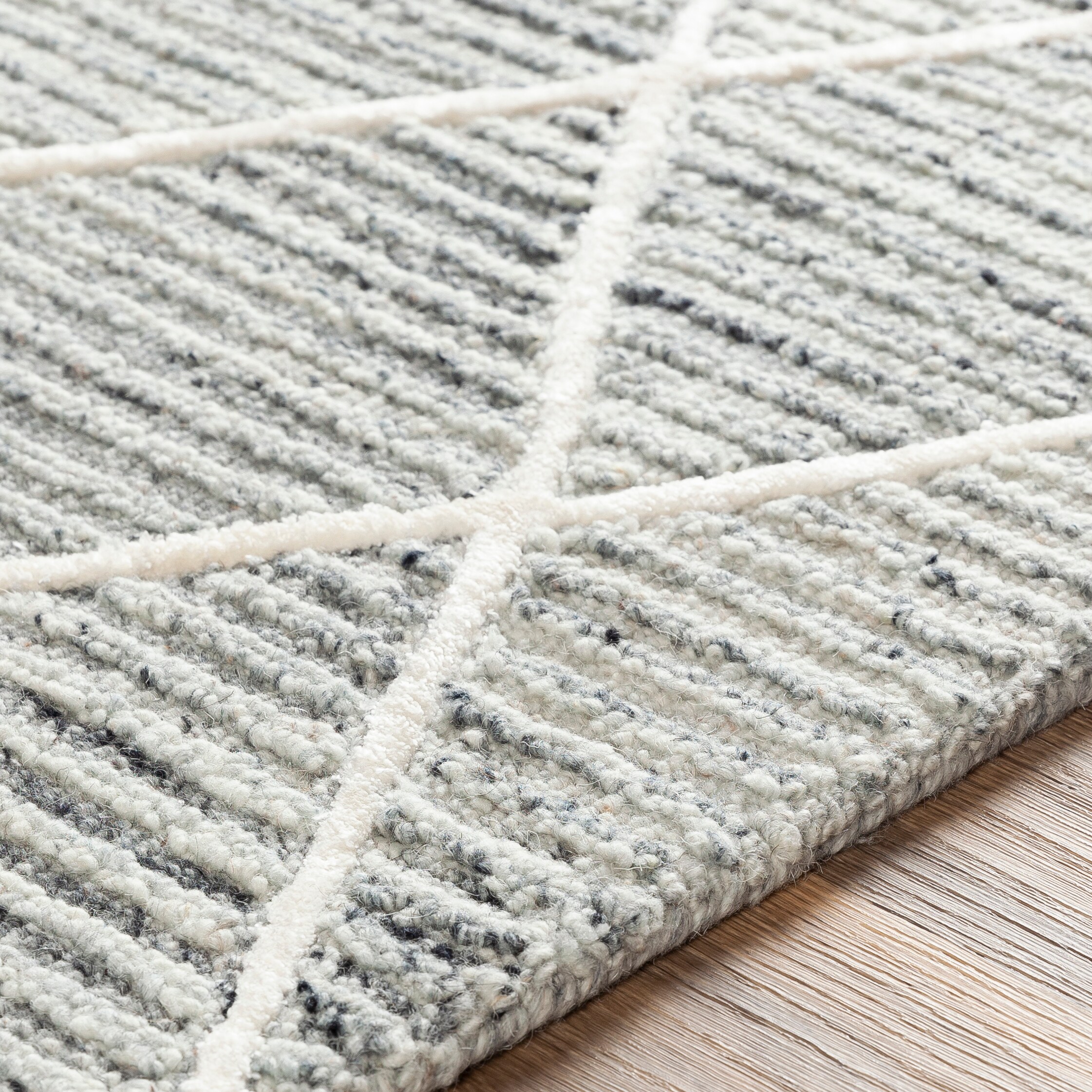 Surya EAT2302-46 rugs - View #5