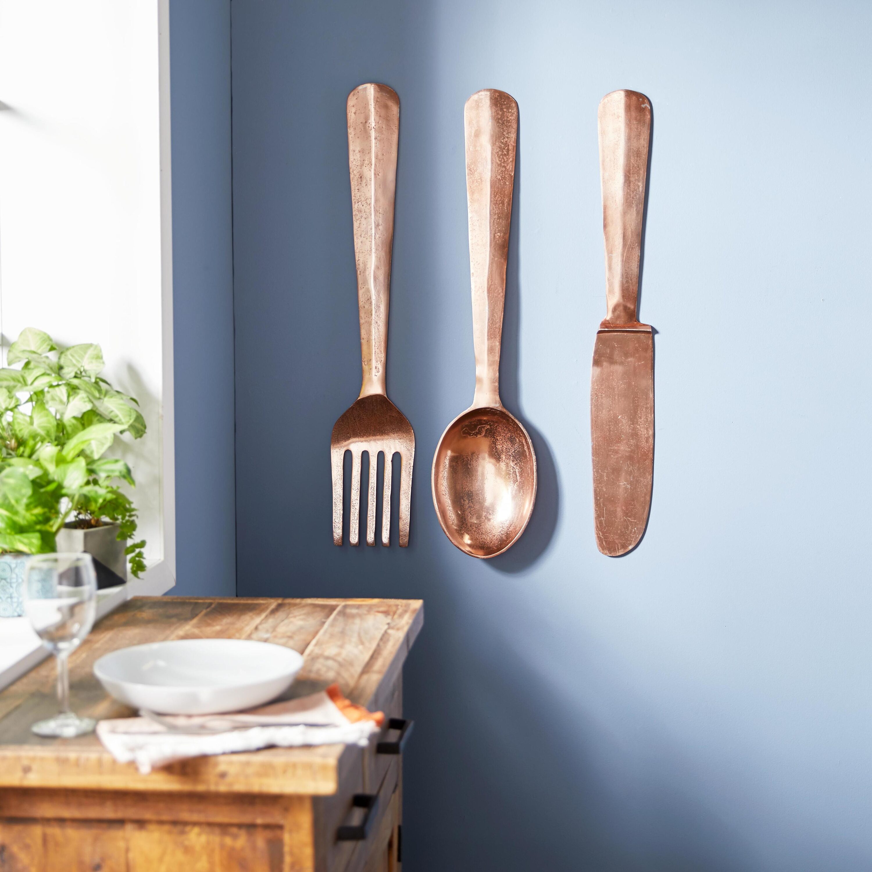 Grayson Lane 27777 4.75-in W x 34-in H Aluminum Knife, Spoon and Fork Kitchen Wall sculpture