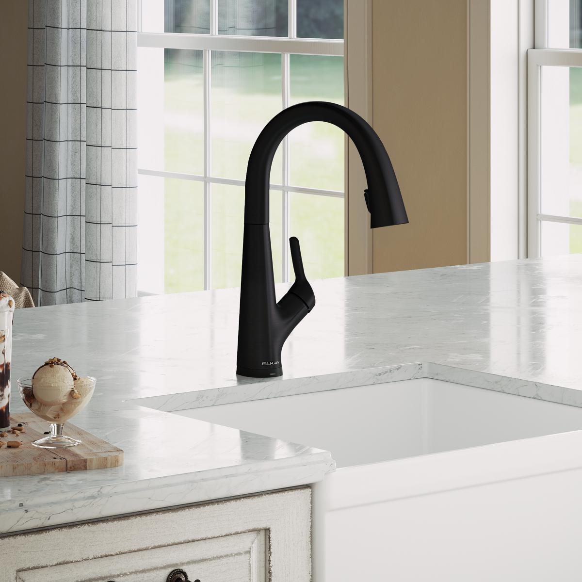 Elkay Avado Matte Black Single Handle Pulldown Filtered Kitchen Faucet with Sprayer Function