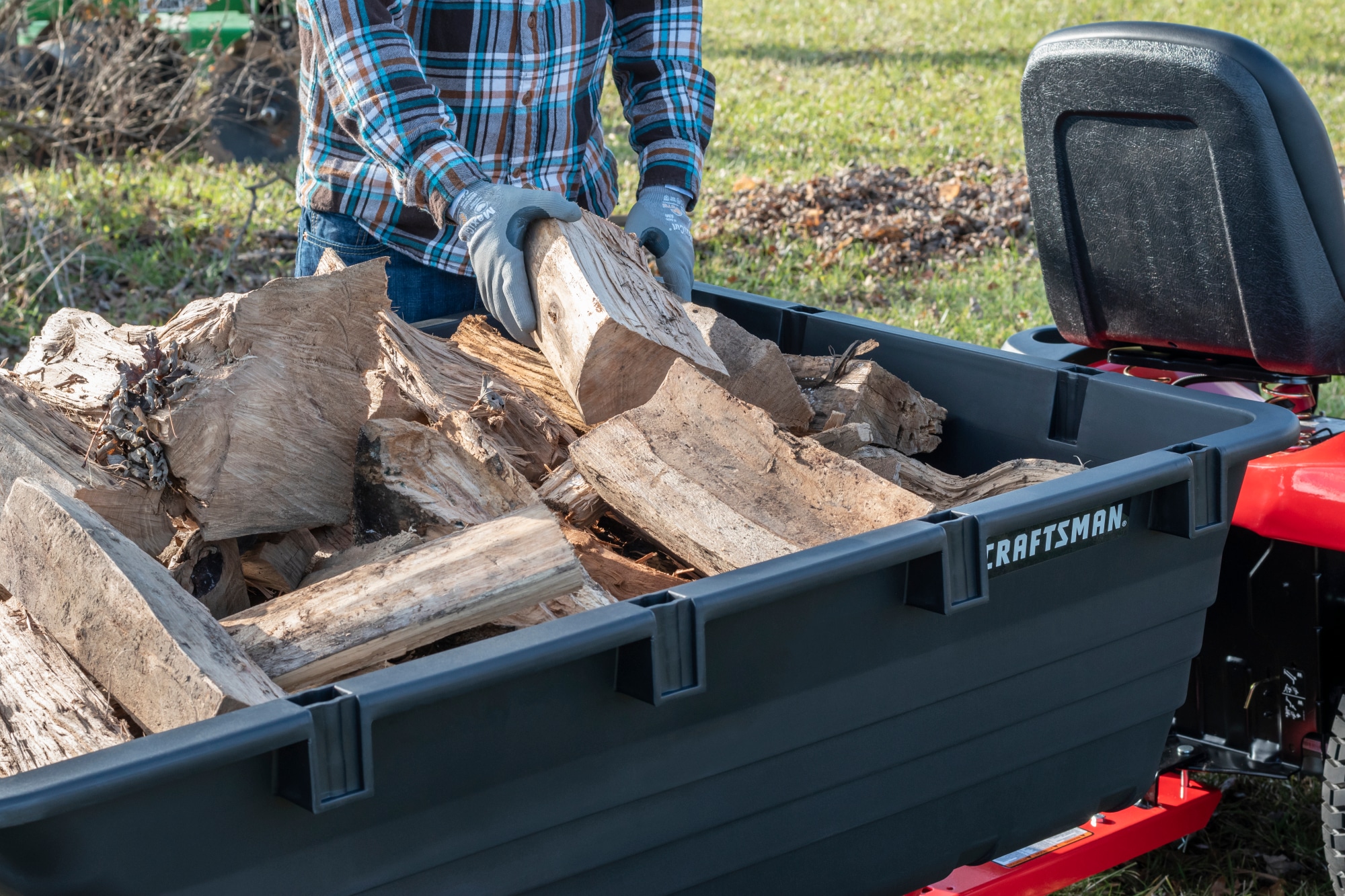 CRAFTSMAN 17cu ft Plastic Dump Cart in the Dump Carts department at
