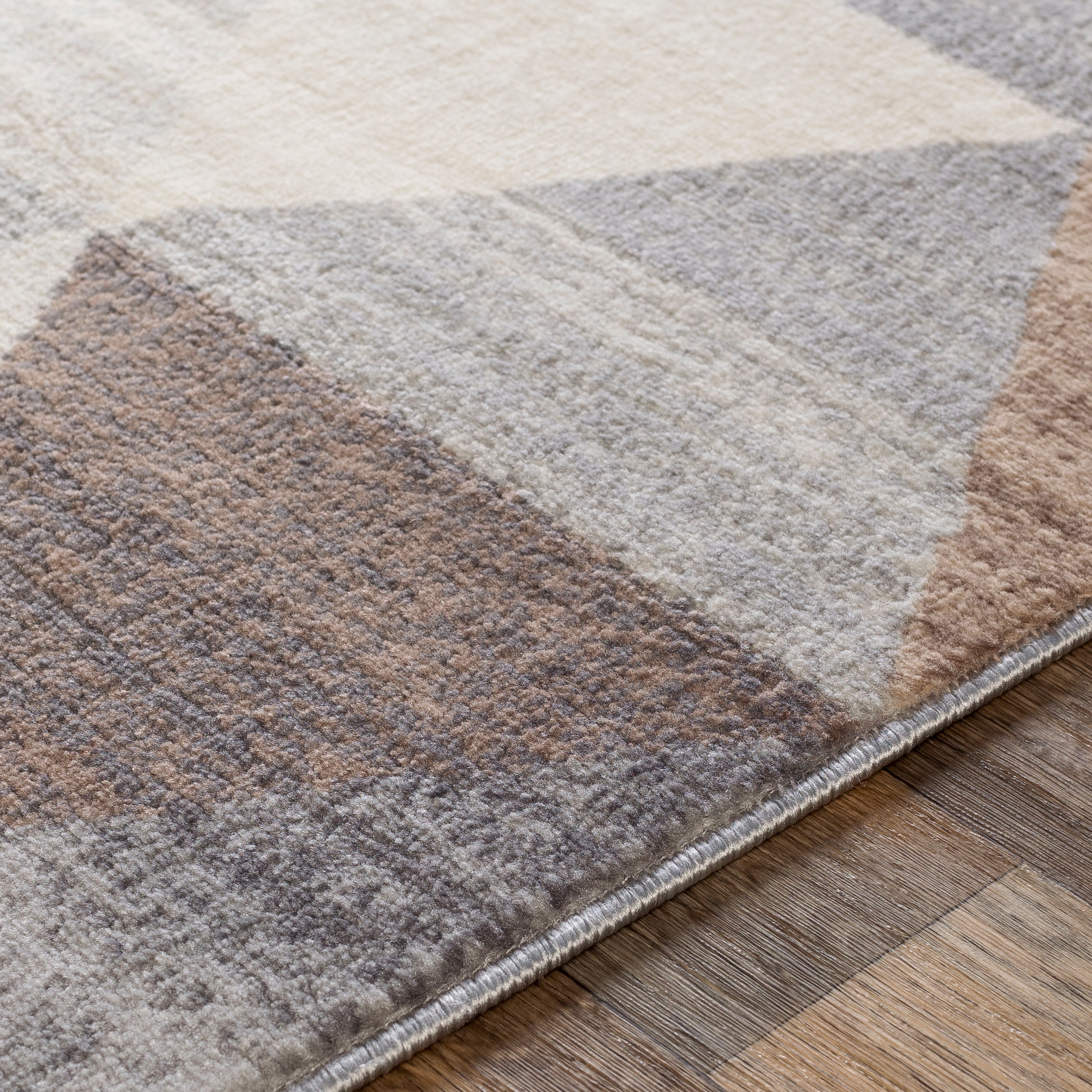 Reversible Gray Geometric Synthetic 7'10" x 10' Easy Care Rug