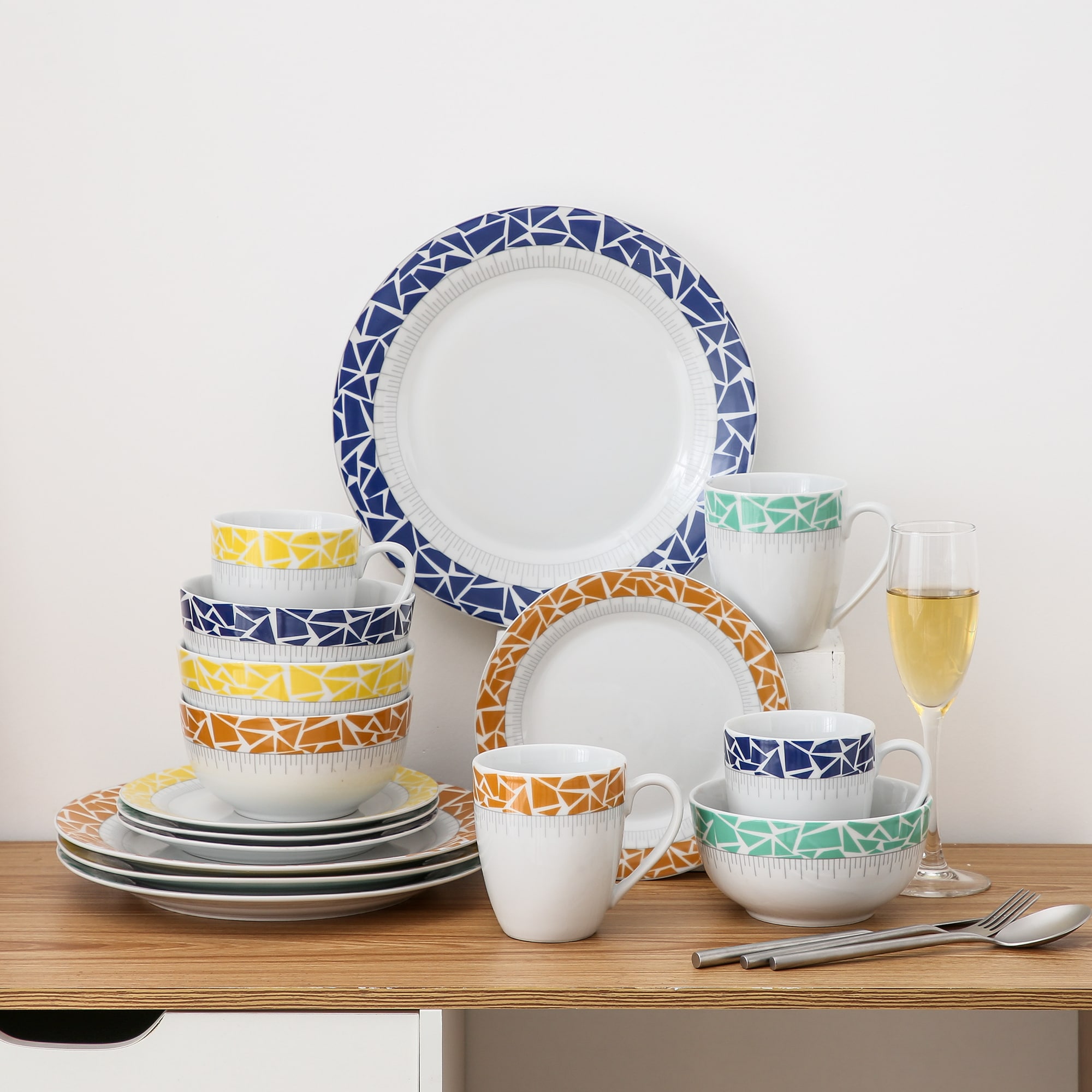 Dinnerware 16-Piece Multiple Dinnerware at in Porcelain the VEWEET Colors/Finishes department