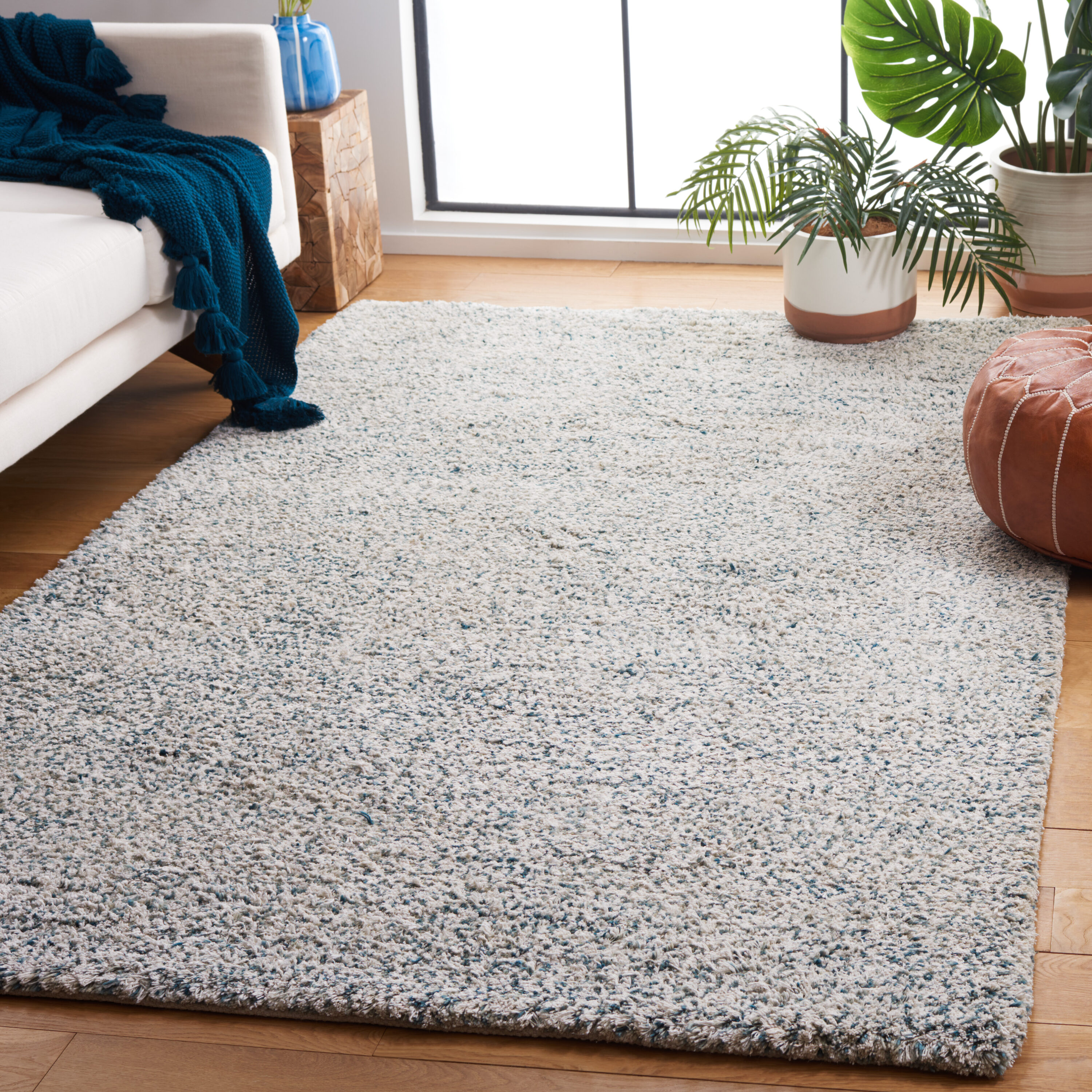  Berber 101 Ivory/Sage Shag/Flokati 4ft x 6ft Small Rectangle Rug