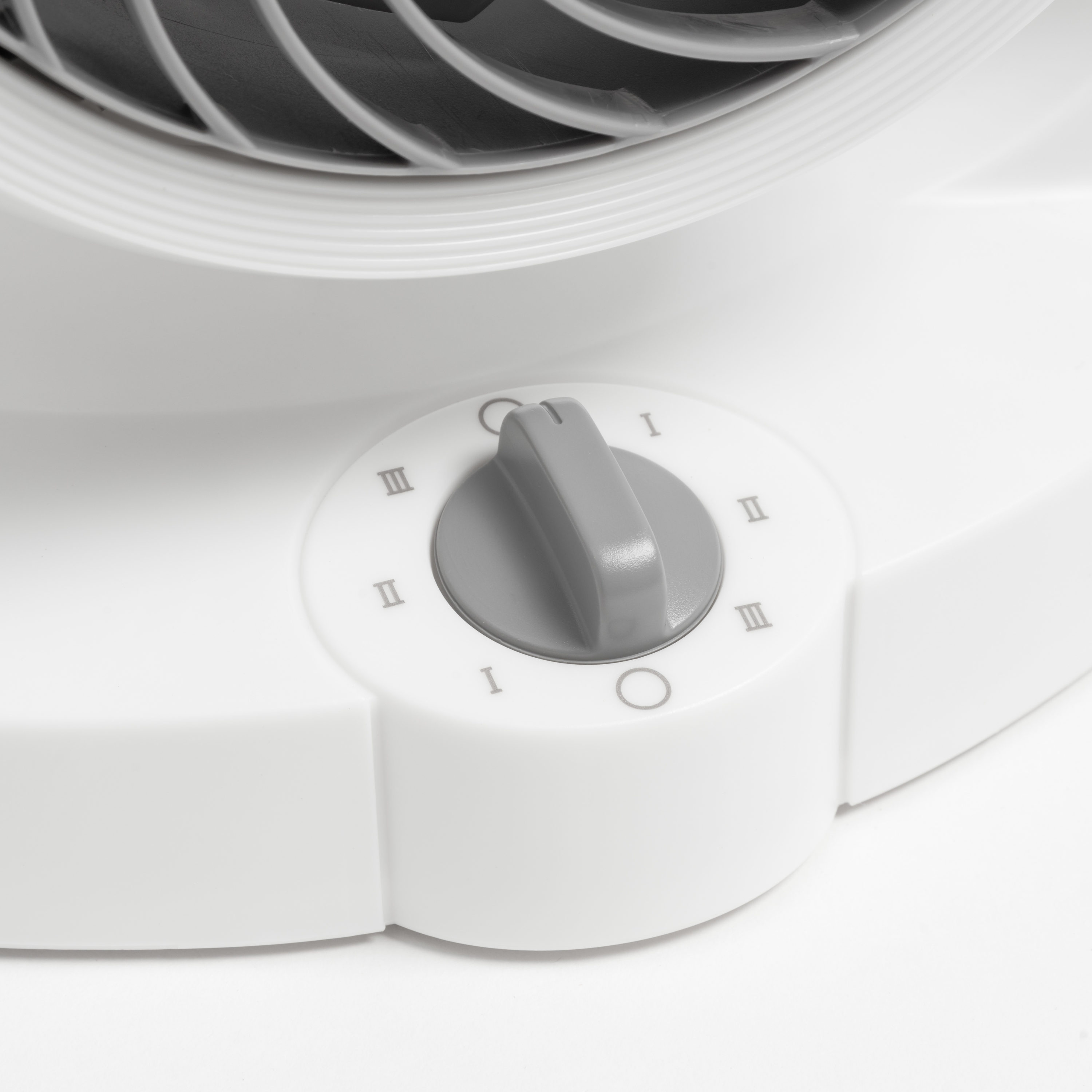 IRIS 5.5-in 3-Speed Indoor White Personal Fan in the Portable Fans