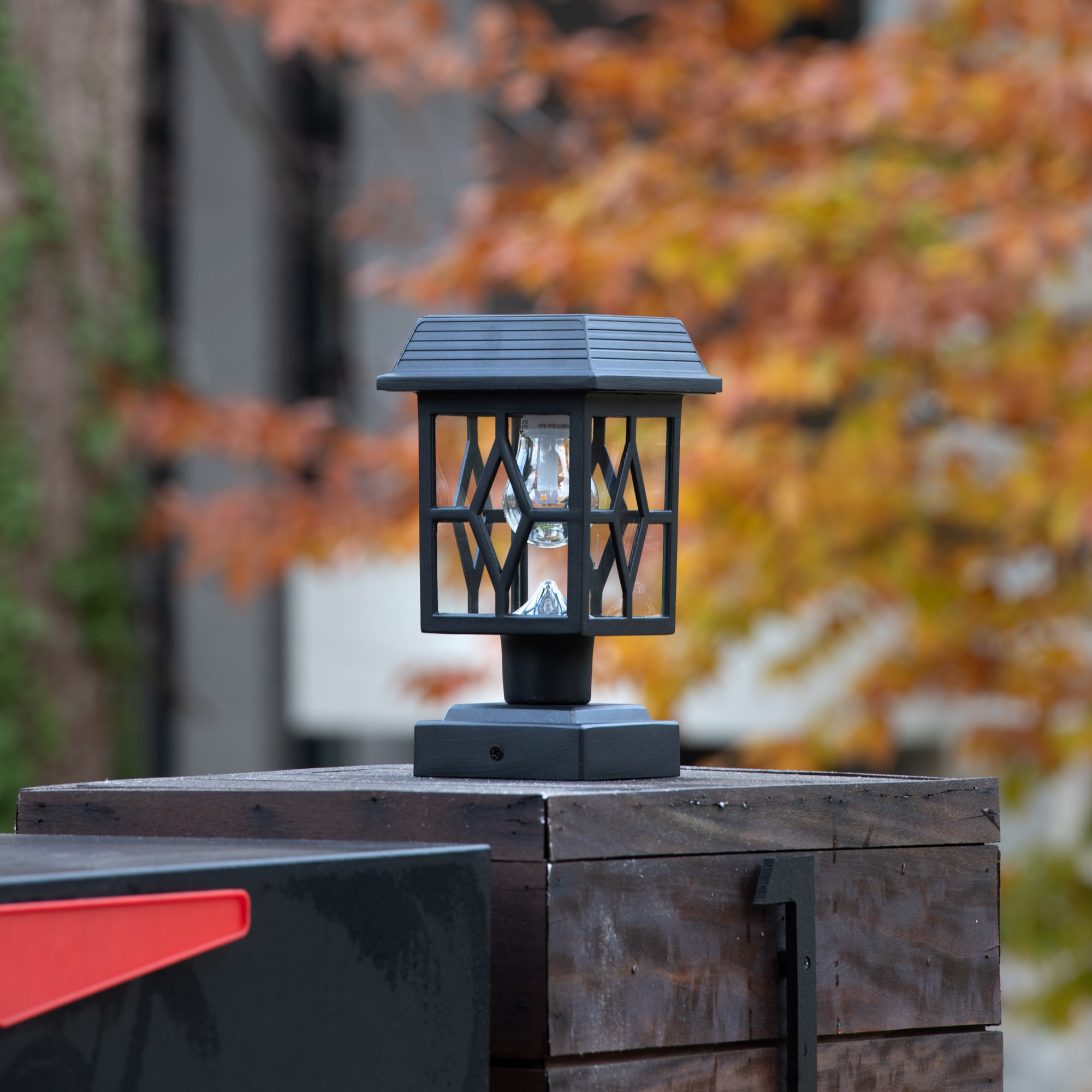 Gama Sonic 2-Pack Plantern 36x Brighter (43.2-Lumen) 1-Watt Black Solar LED Path Light
