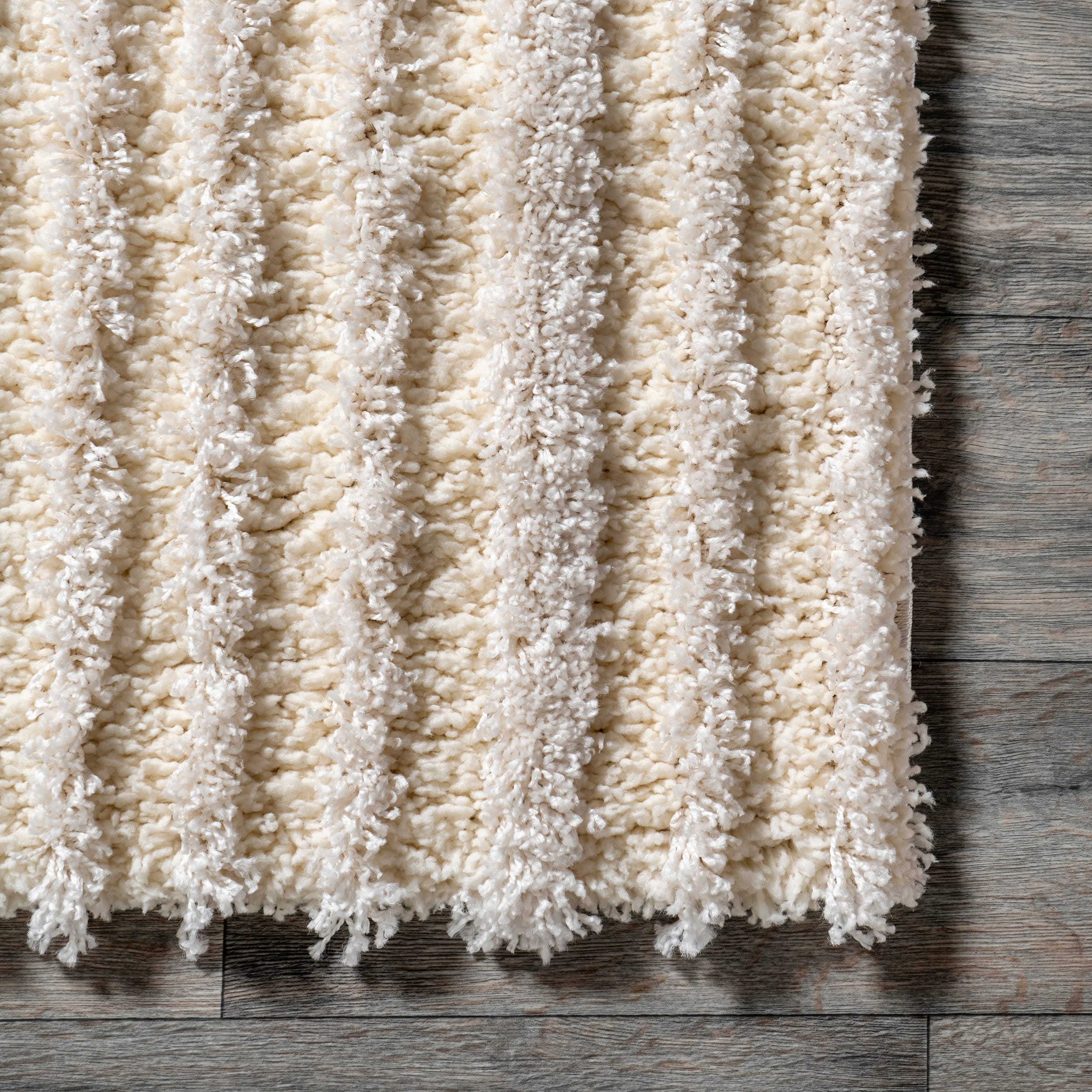 Gloria Beige Abstract Shag 4x6 Synthetic Area Rug
