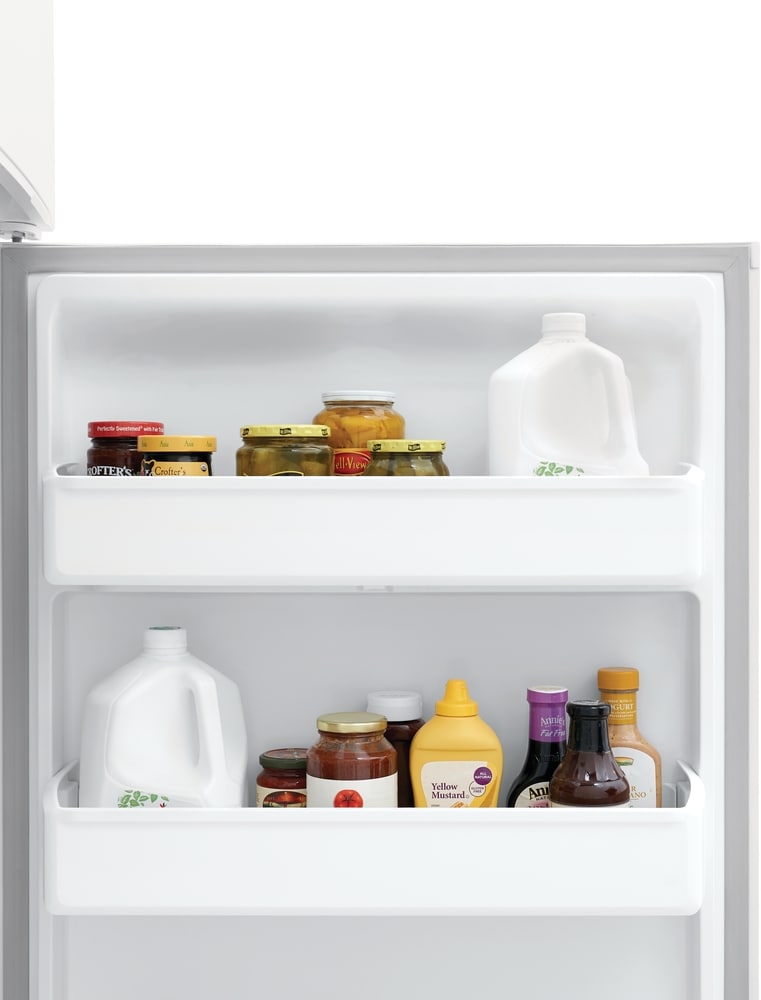 Frigidaire 18.3-cu ft Top-Freezer Refrigerator (White) in the Top ...