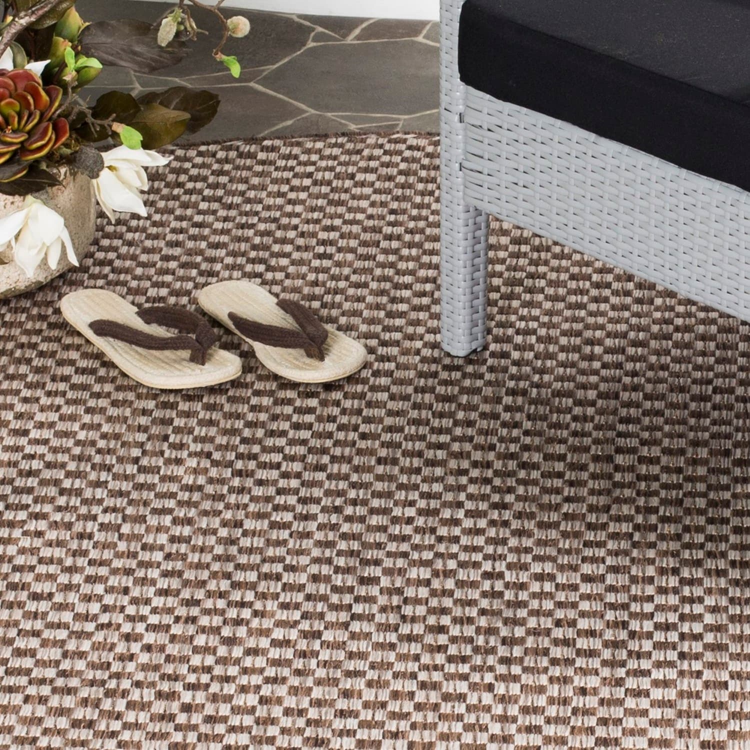 Round Light Brown and Grey Synthetic Indoor/Outdoor Area Rug