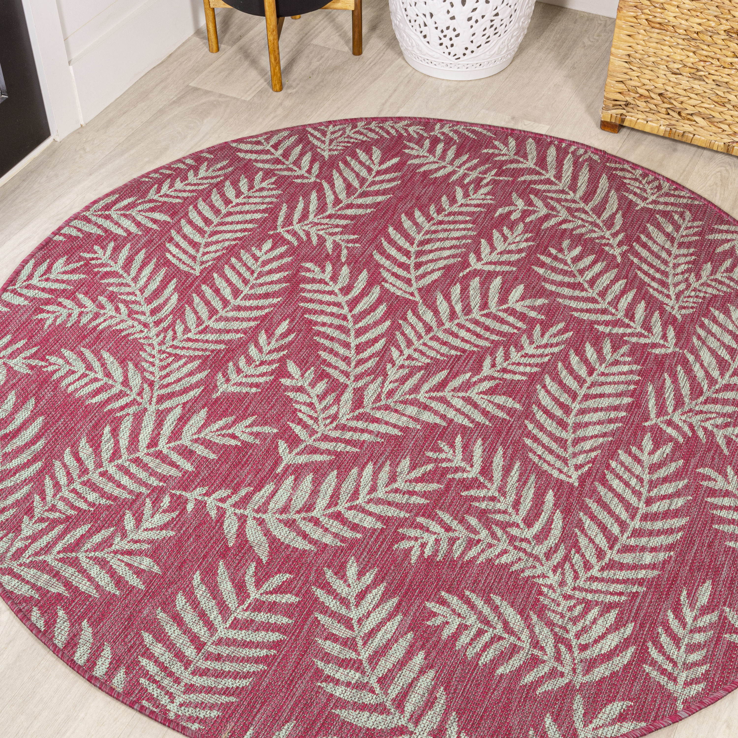 JONATHAN  Y SMB119F-5R Santa Monica Nevis Palm Frond 5 x 5 (ft) Loomed Polypropylene Fuchsia/Light Gray Round Indoor/Outdoor Floral/Botanical Coastal Area rug