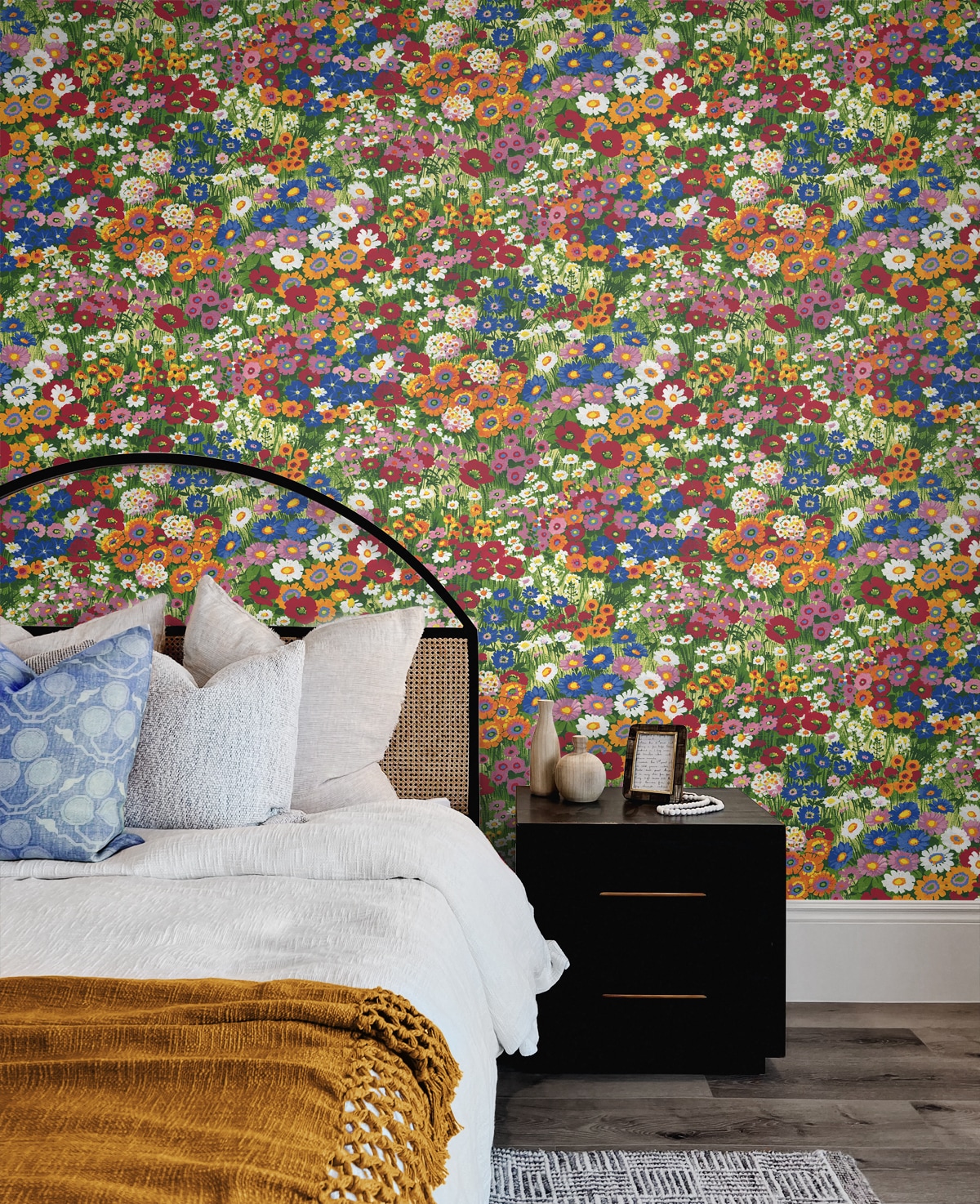 NextWall 30.75-sq ft Multicolored Vinyl Floral Self-adhesive Peel and ...